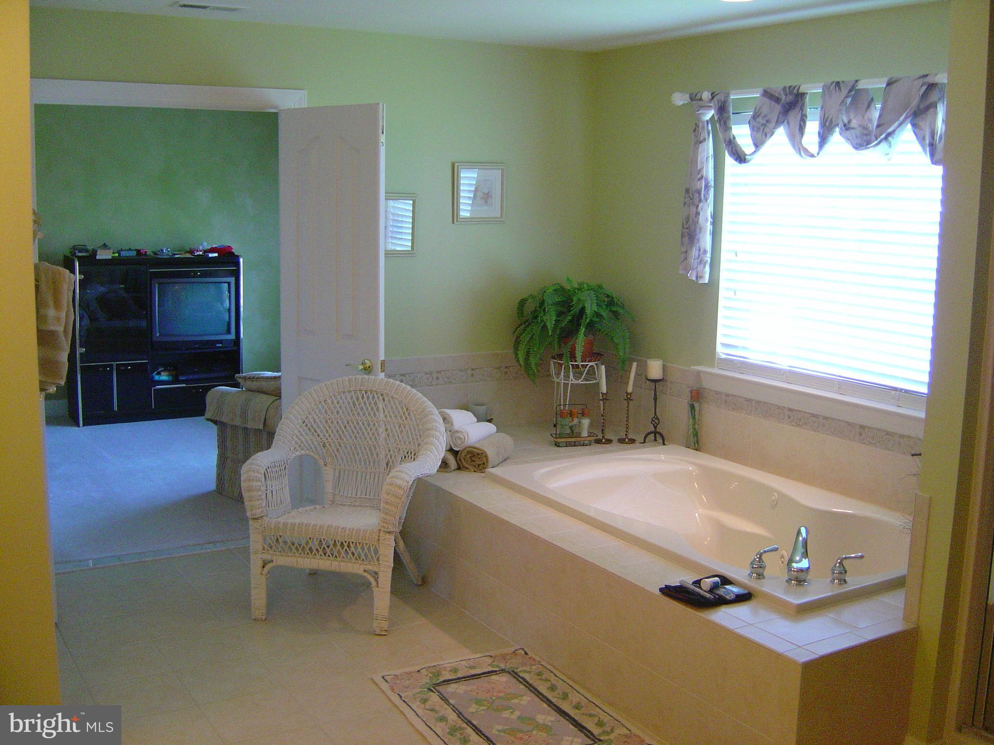 CROSS POINT - Residential Lease