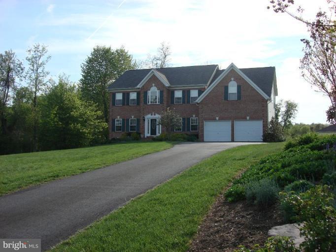 CROSS POINT - Residential Lease