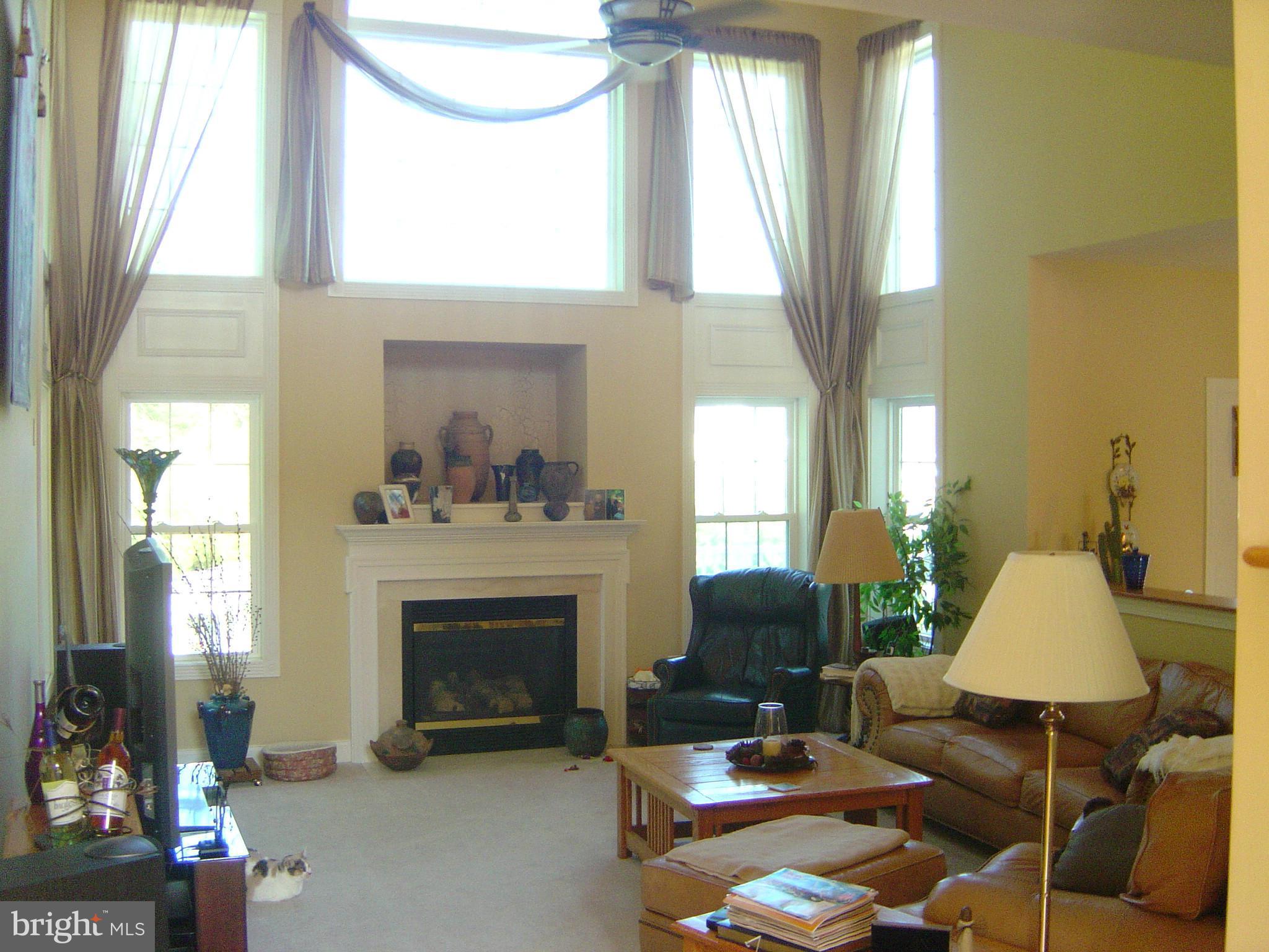 CROSS POINT - Residential Lease