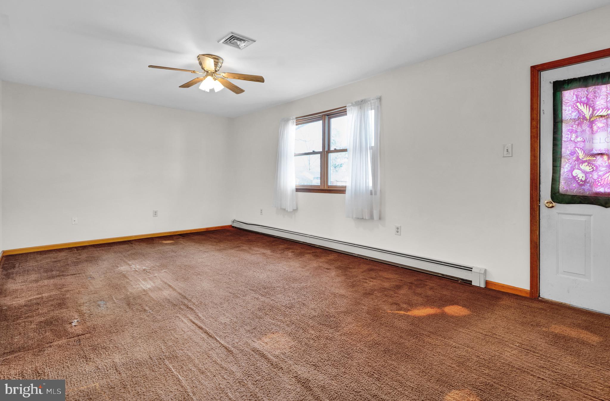 WARWICK MANOR - Residential