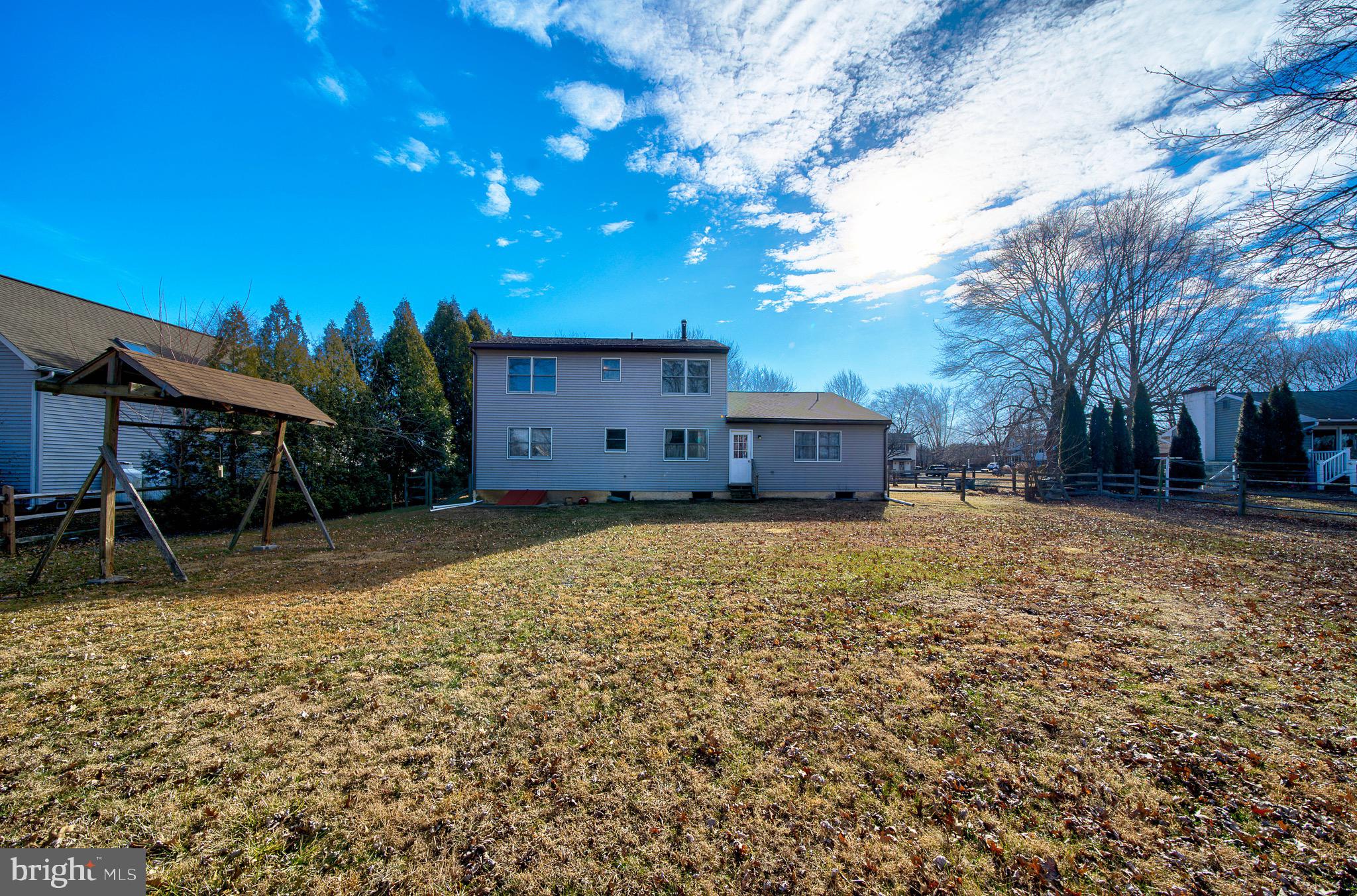 WARWICK MANOR - Residential