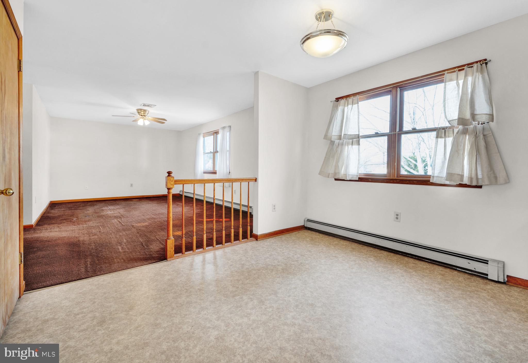 WARWICK MANOR - Residential