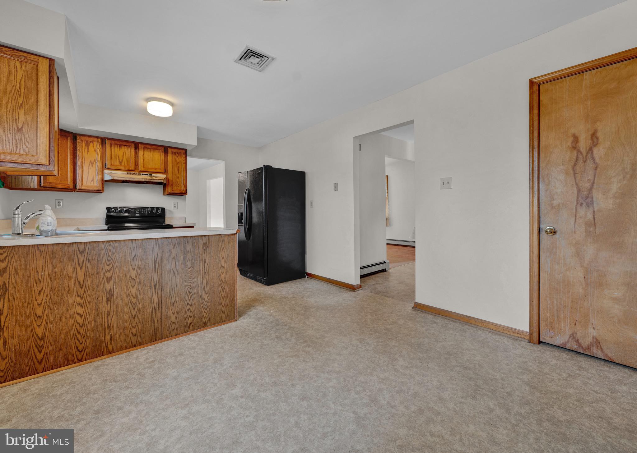 WARWICK MANOR - Residential