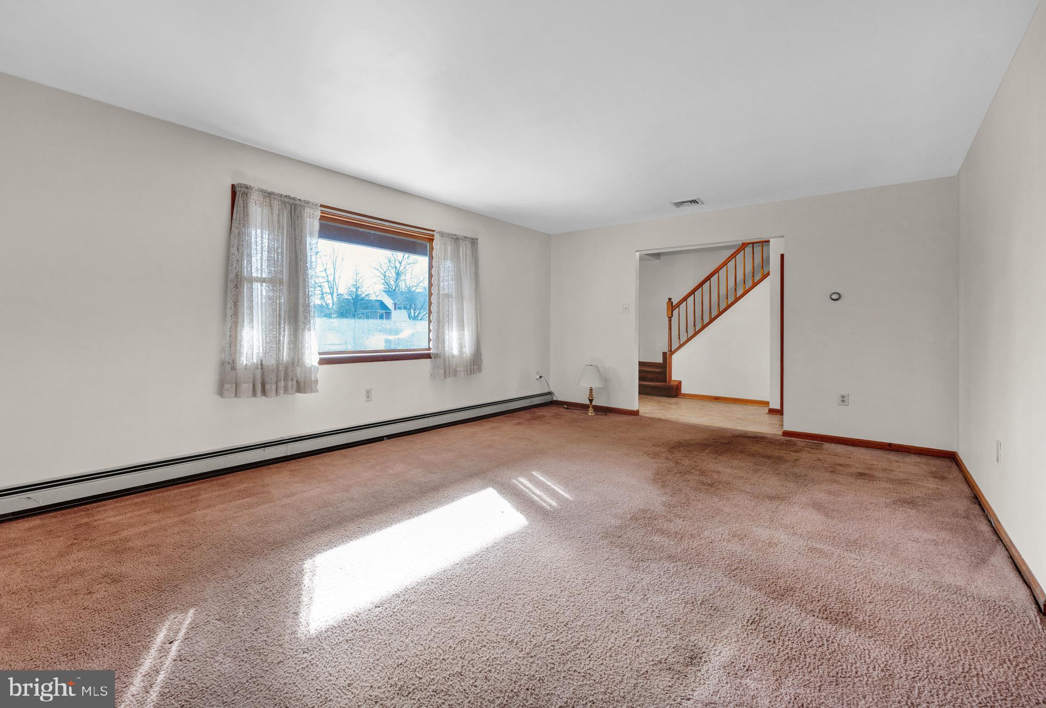 WARWICK MANOR - Residential