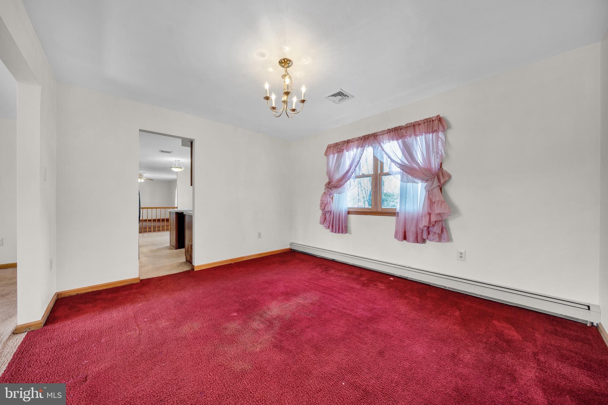 WARWICK MANOR - Residential