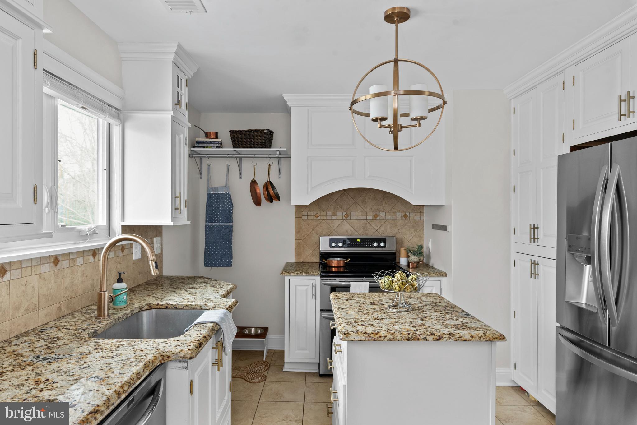 EASTPORT - Residential