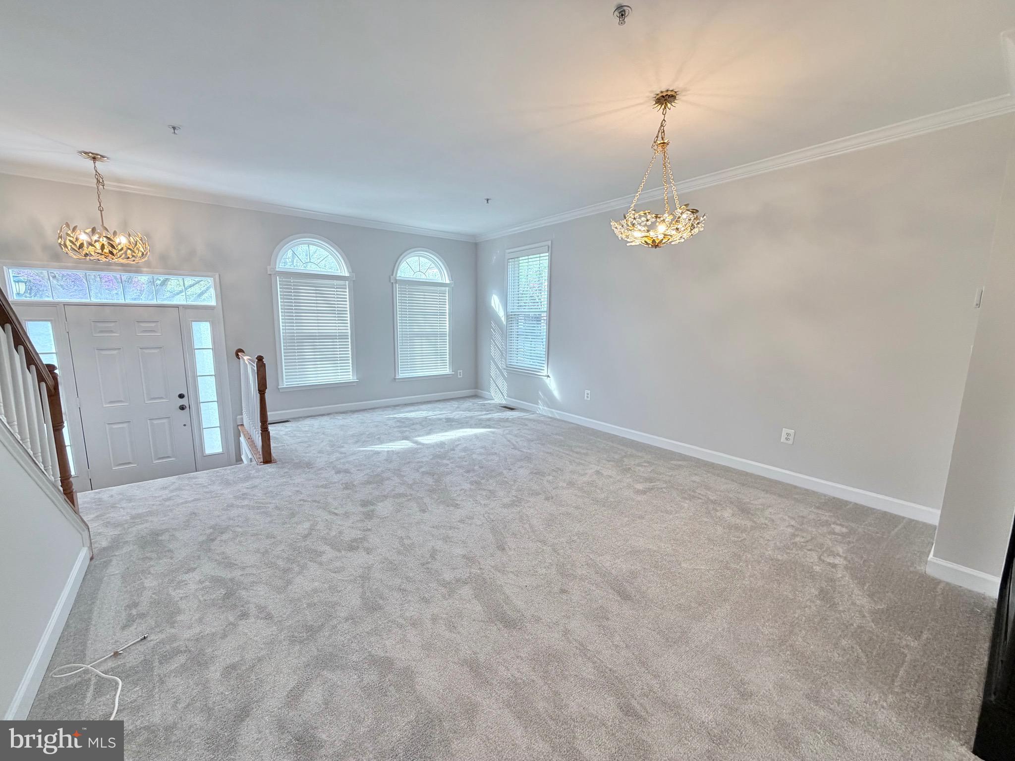 300 GARDEN VIEW SQUARE