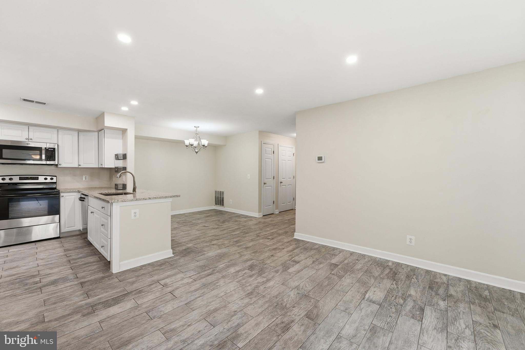 3804 RIDGE KNOLL COURT 310A