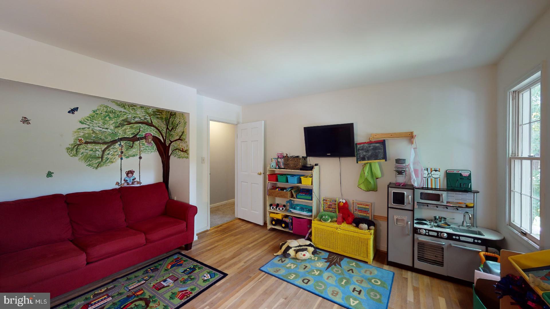 TANTALLON HILLS - Residential