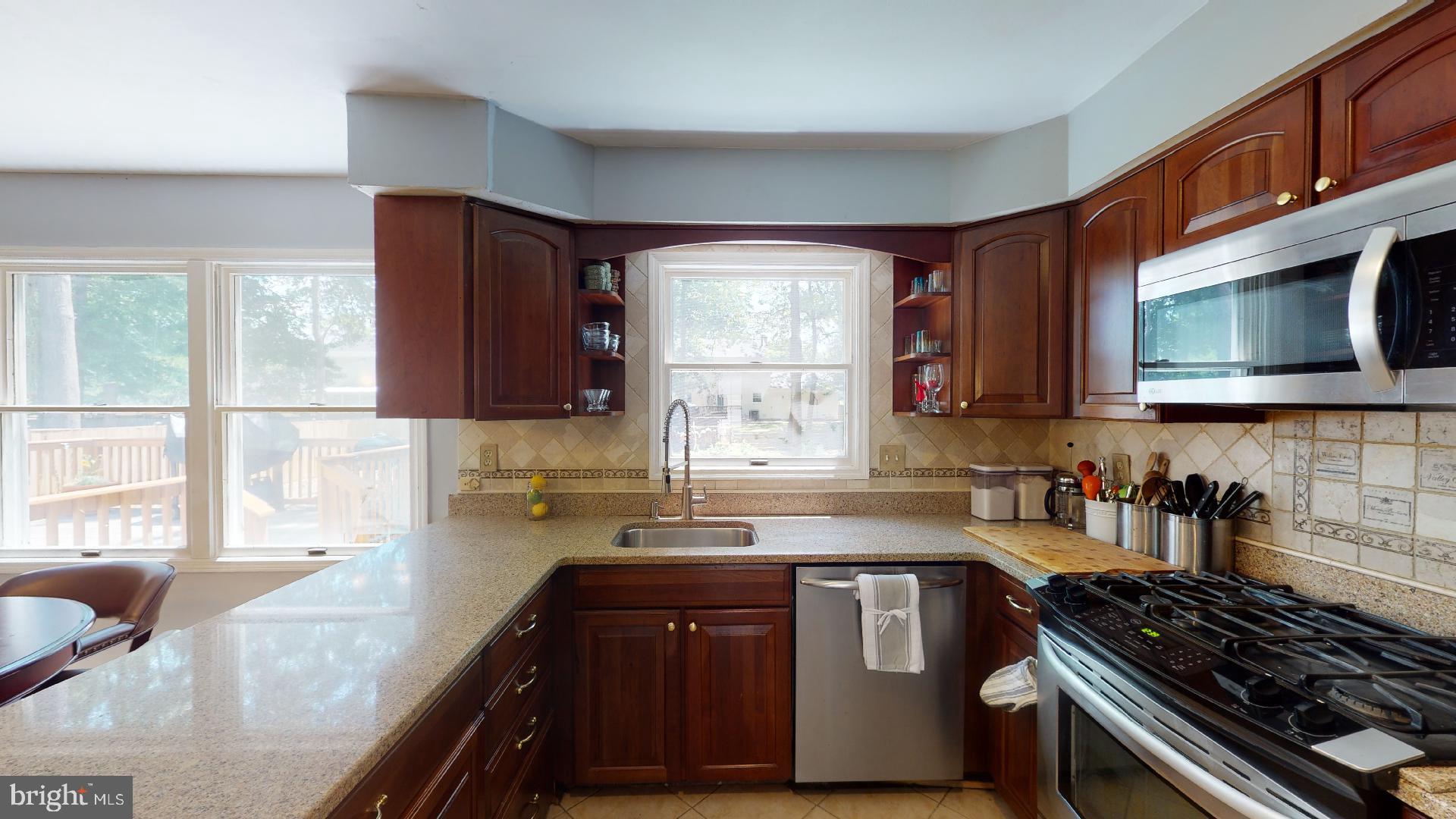 TANTALLON HILLS - Residential