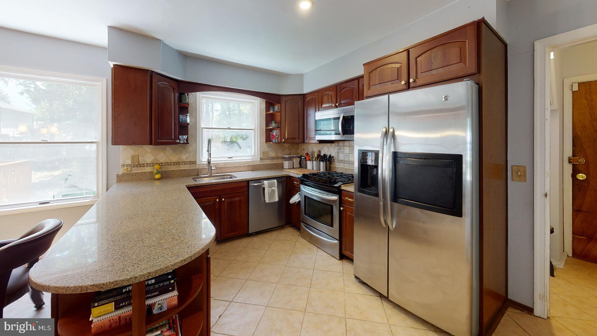 TANTALLON HILLS - Residential