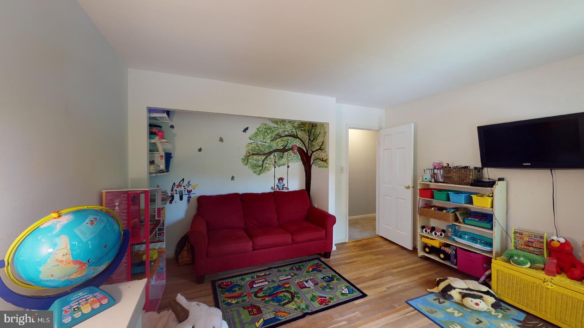 TANTALLON HILLS - Residential