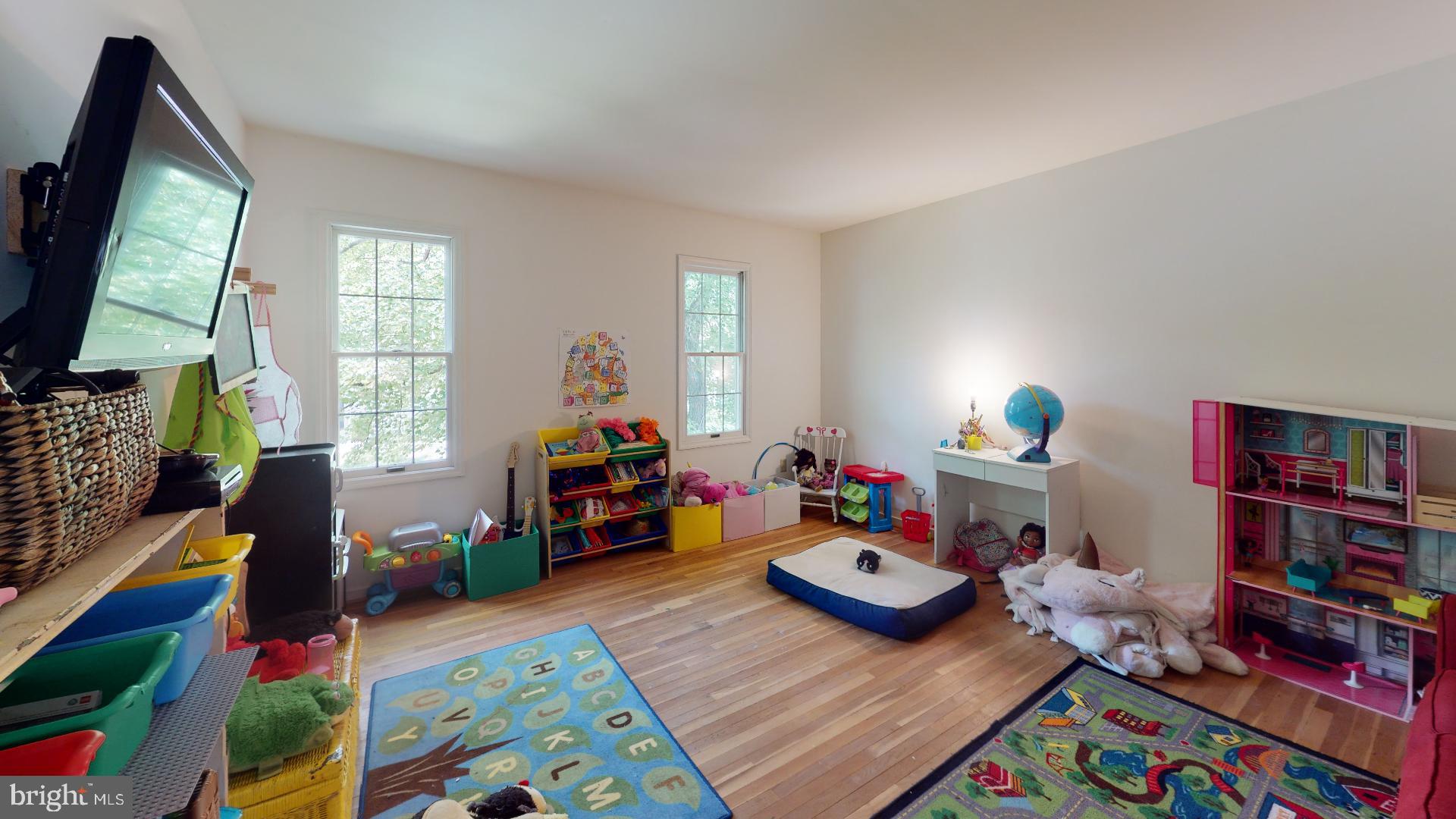 TANTALLON HILLS - Residential