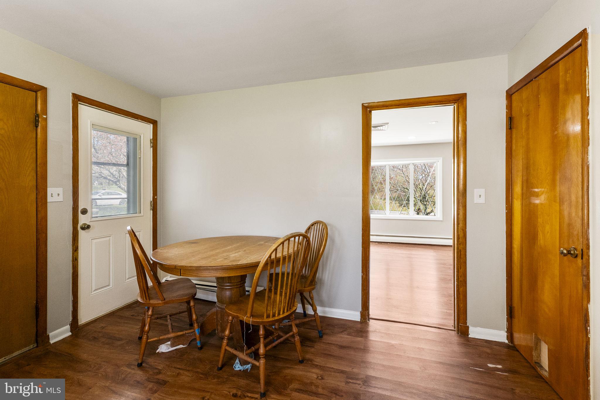 MAPLE VIEW - Residential