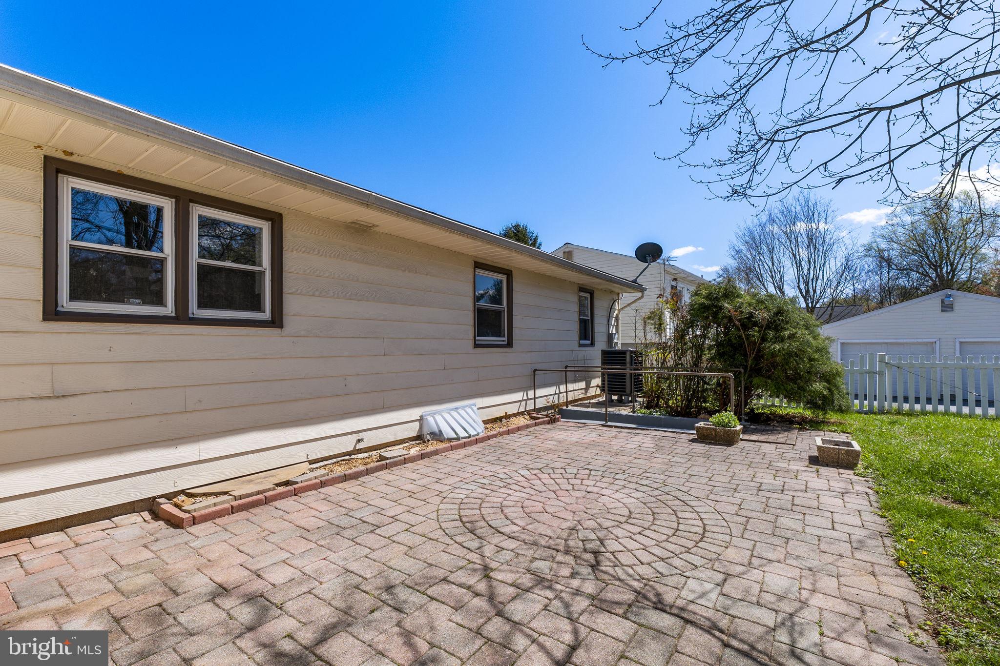 MAPLE VIEW - Residential