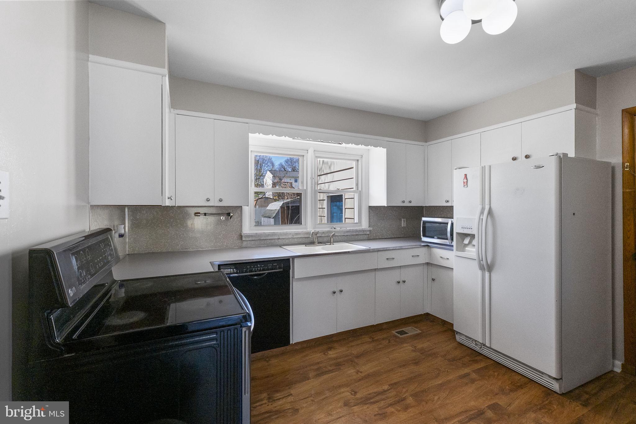 MAPLE VIEW - Residential