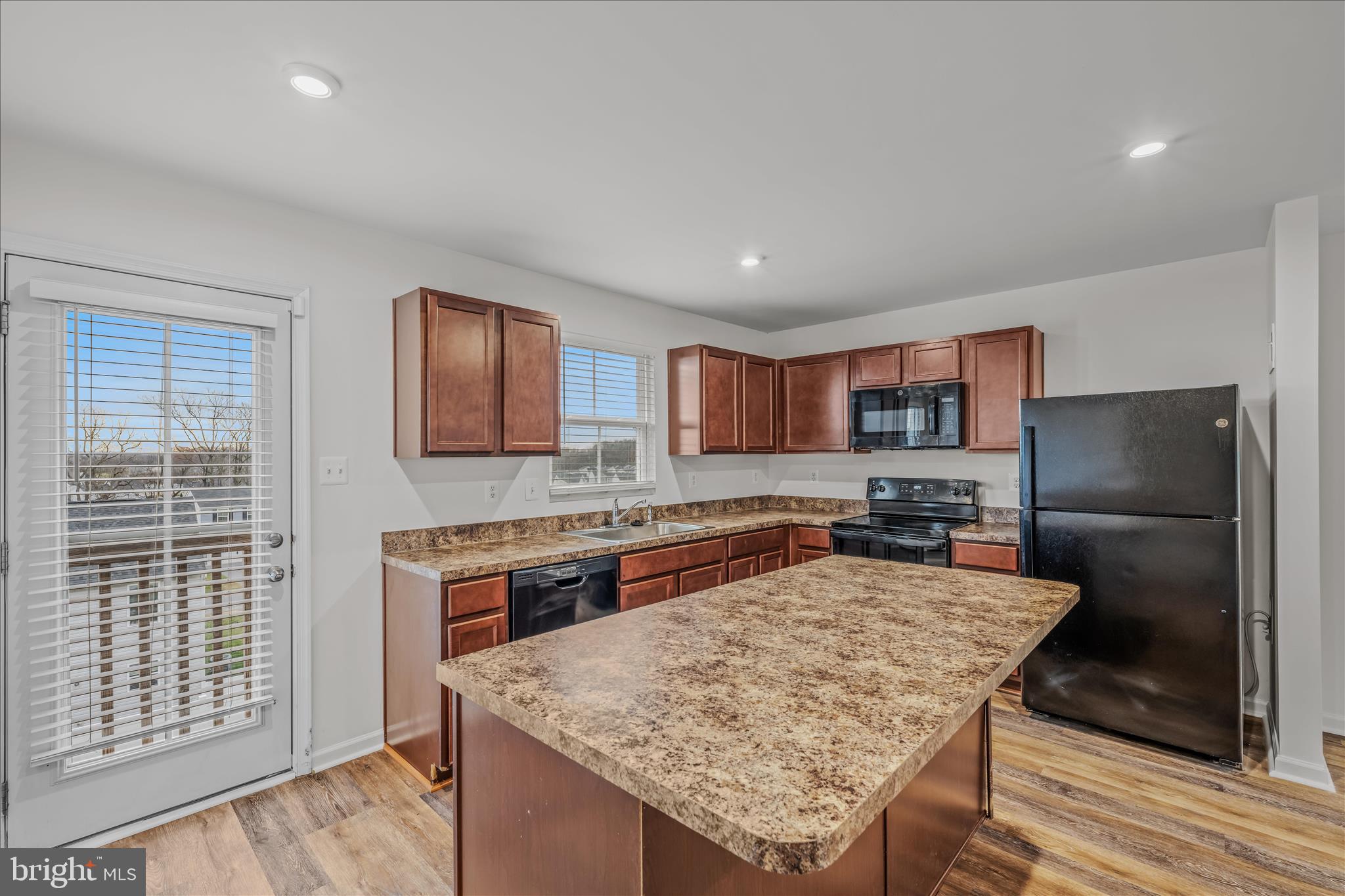 STONECREST - Residential