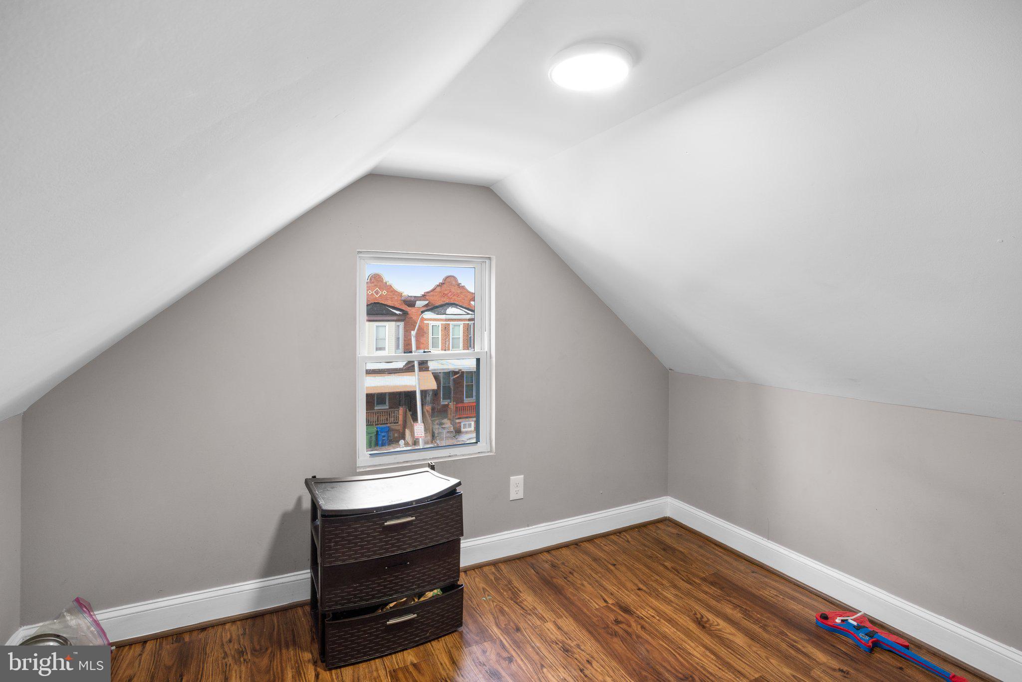 IRVINGTON - Residential