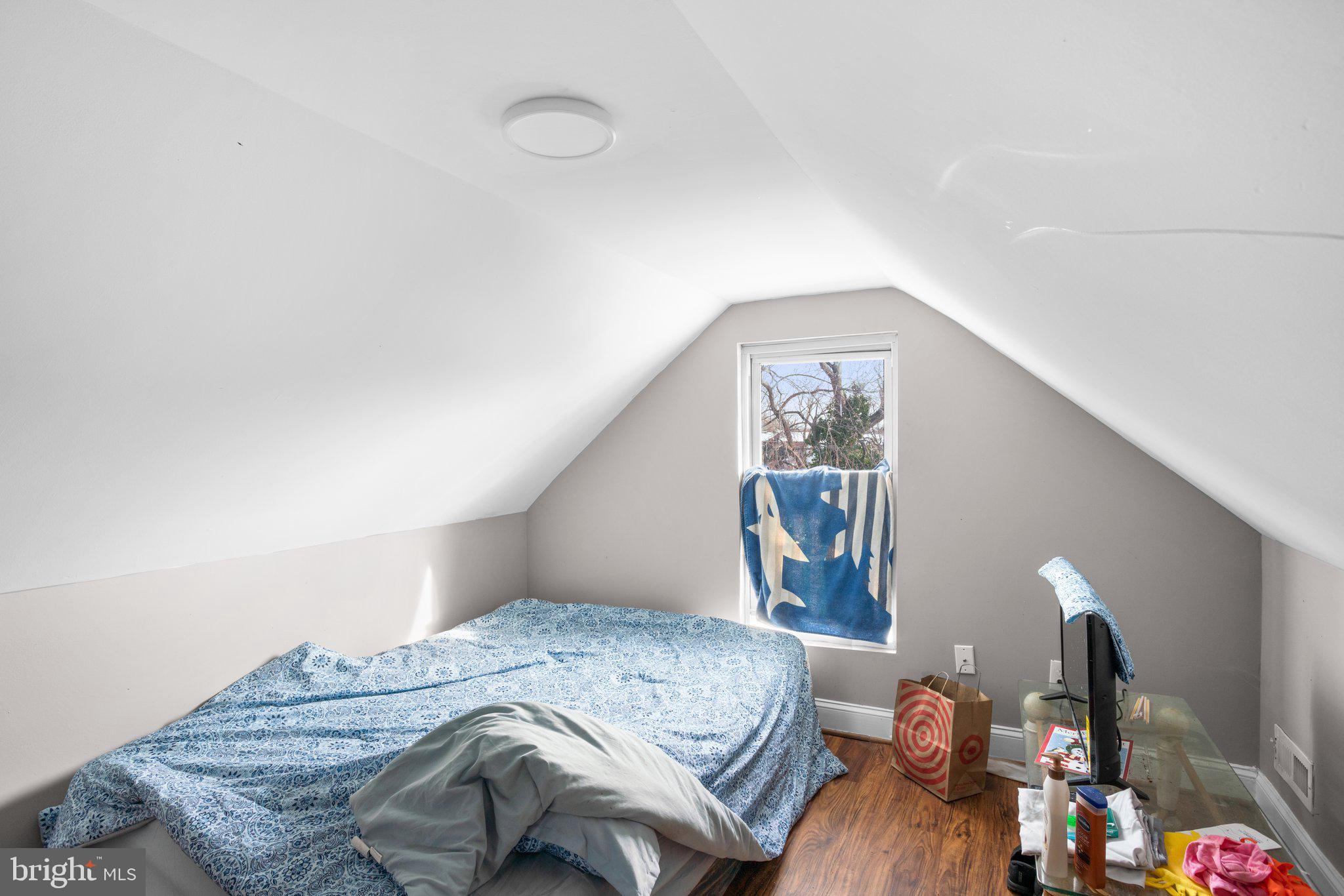 IRVINGTON - Residential