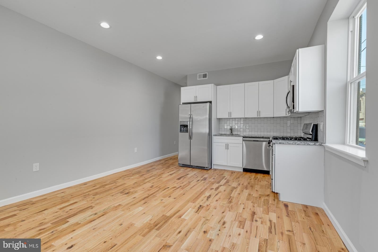 410 DIAMOND STREET 1