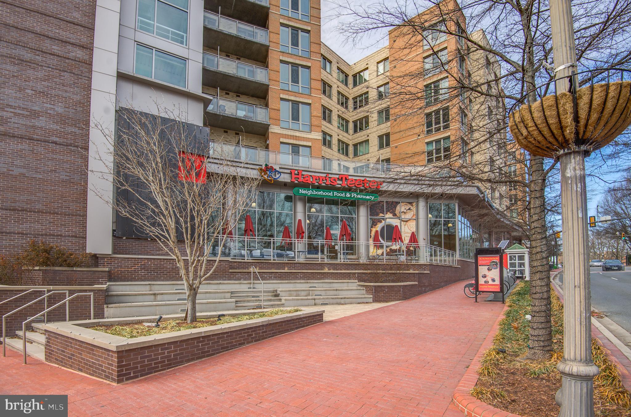 FALLS CHURCH CITY - Residential Lease