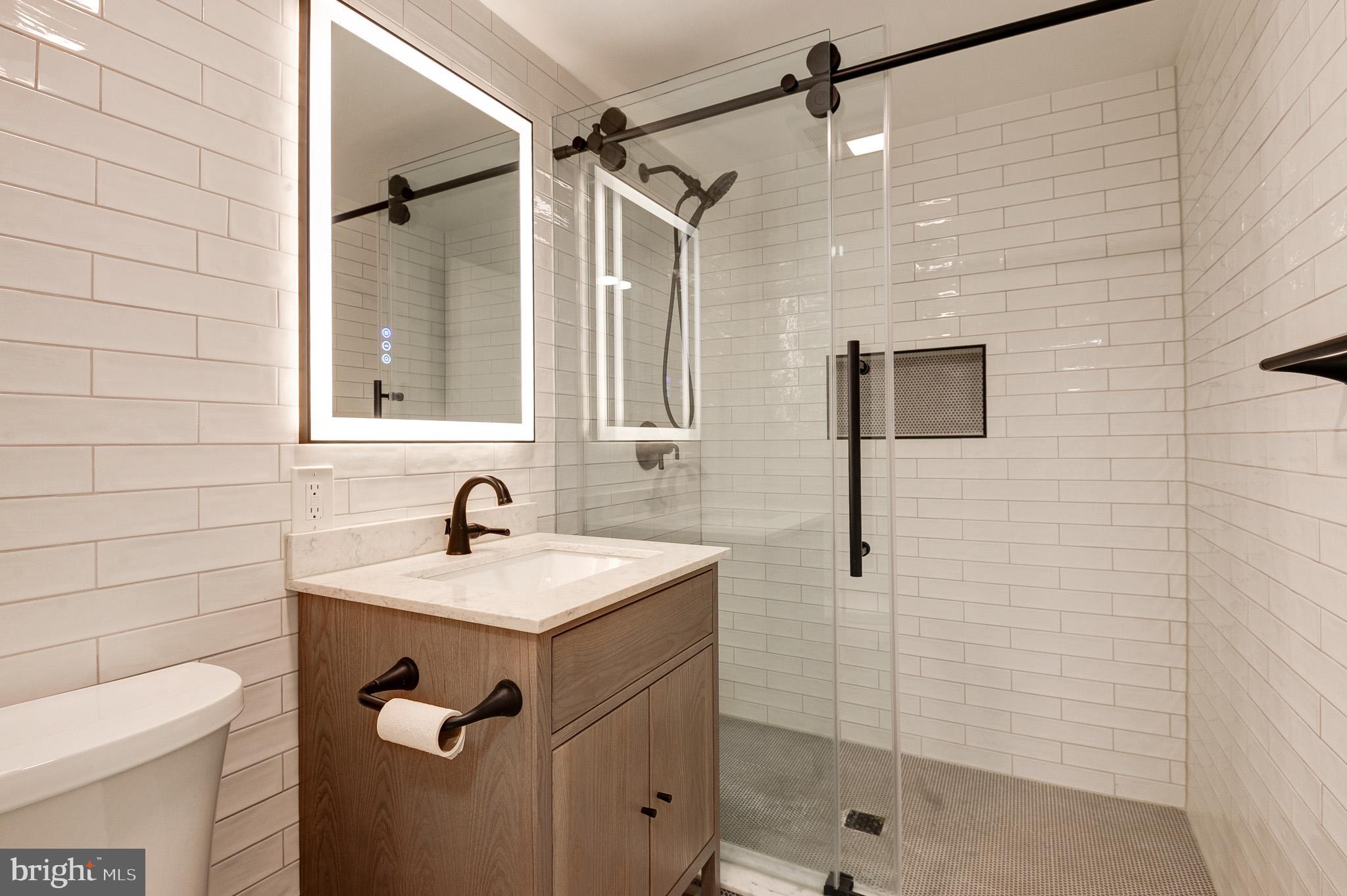 FALLS CHURCH CITY - Residential Lease