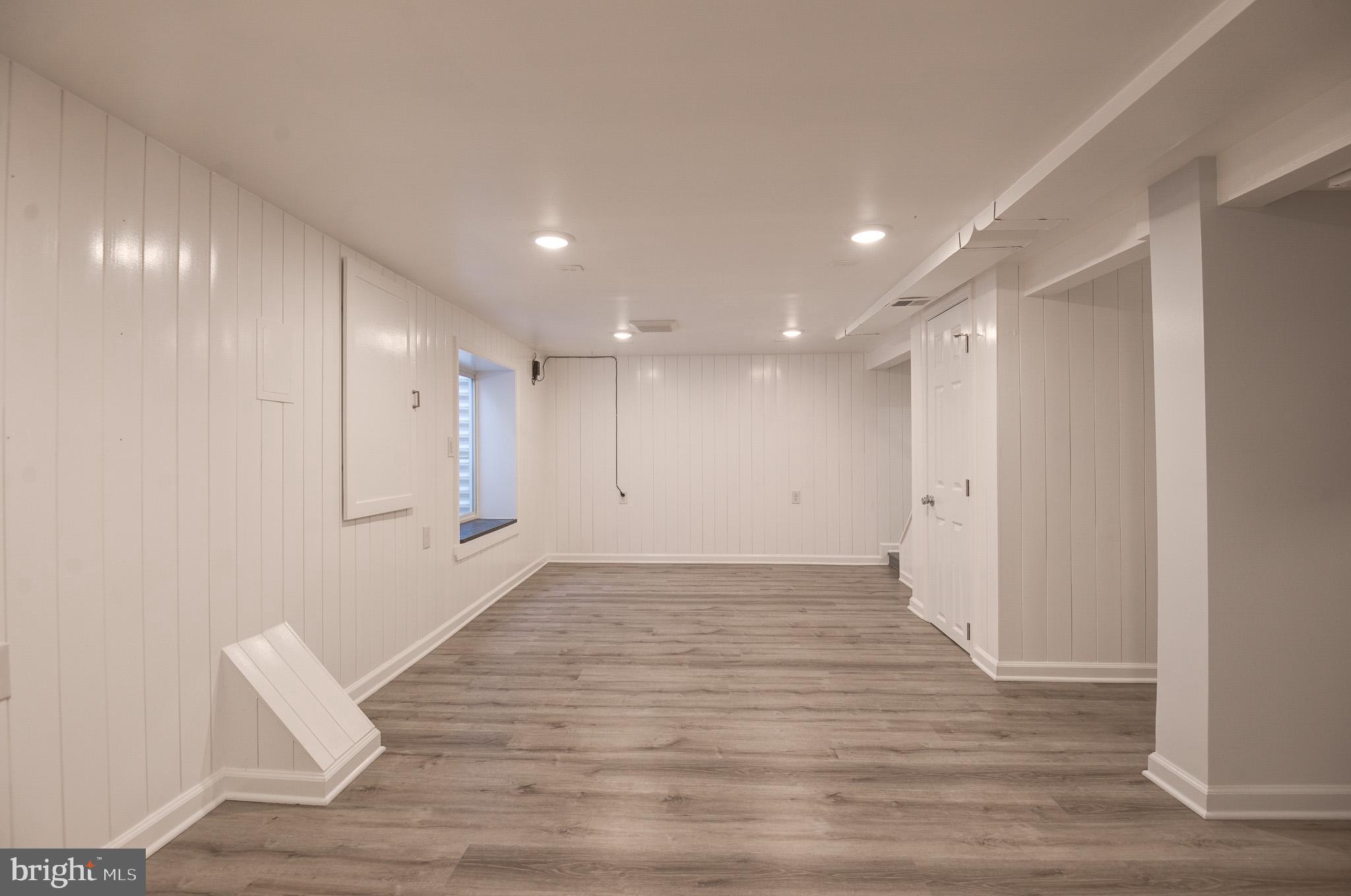 FALLS CHURCH CITY - Residential Lease