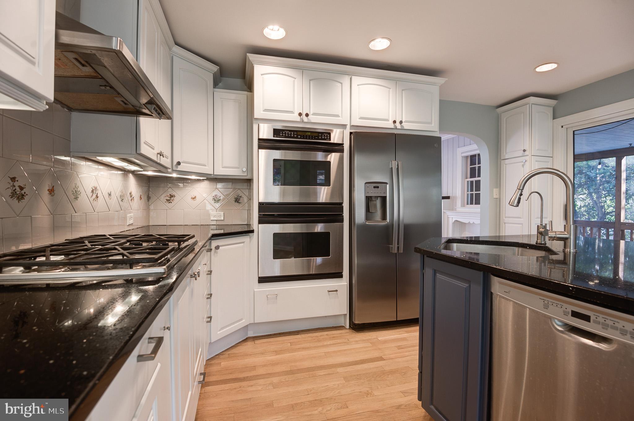 FALLS CHURCH CITY - Residential Lease