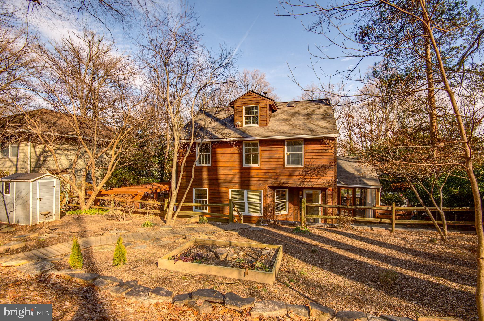 FALLS CHURCH CITY - Residential Lease