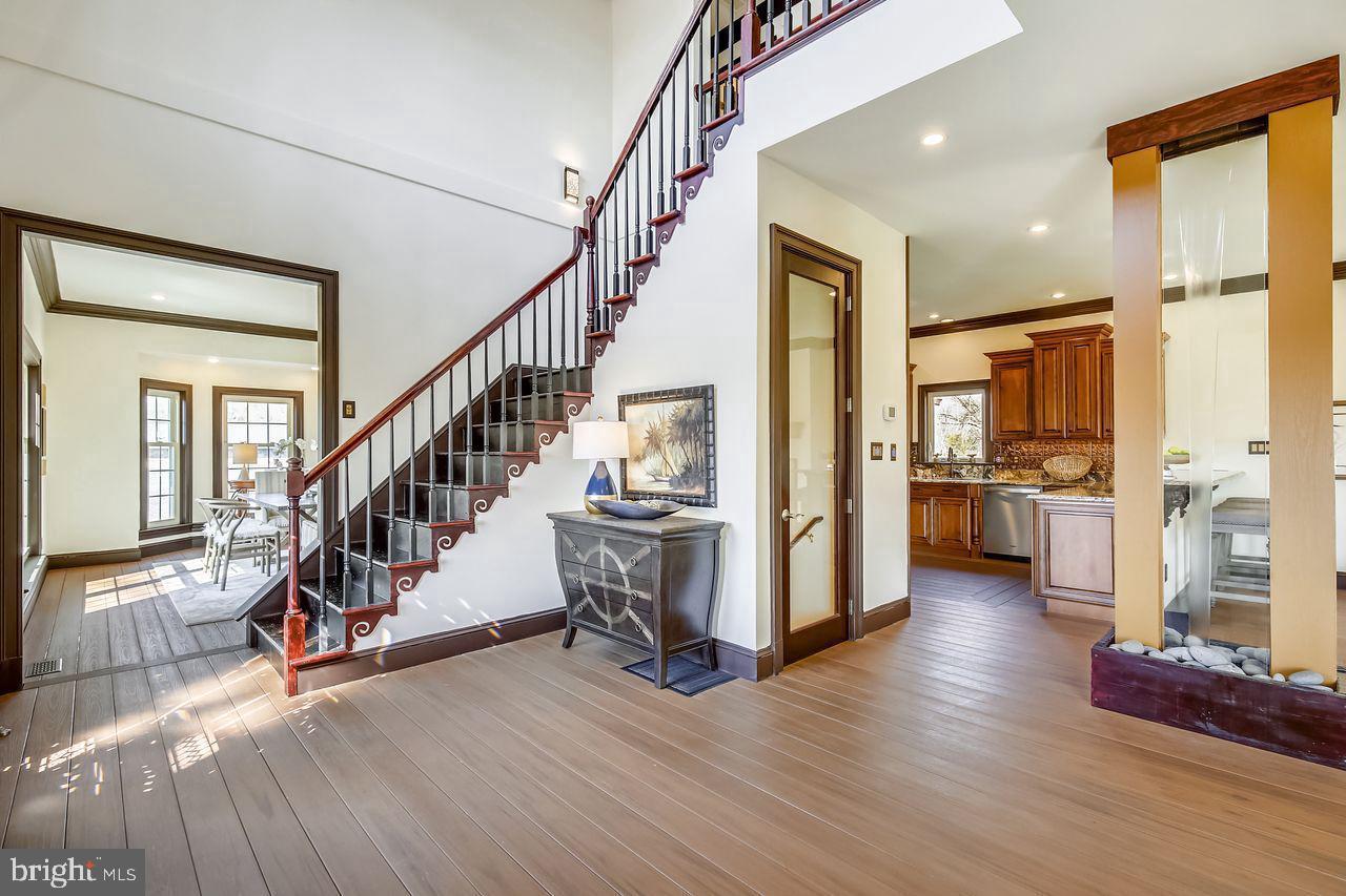 NIGHTINGALE - Residential Lease