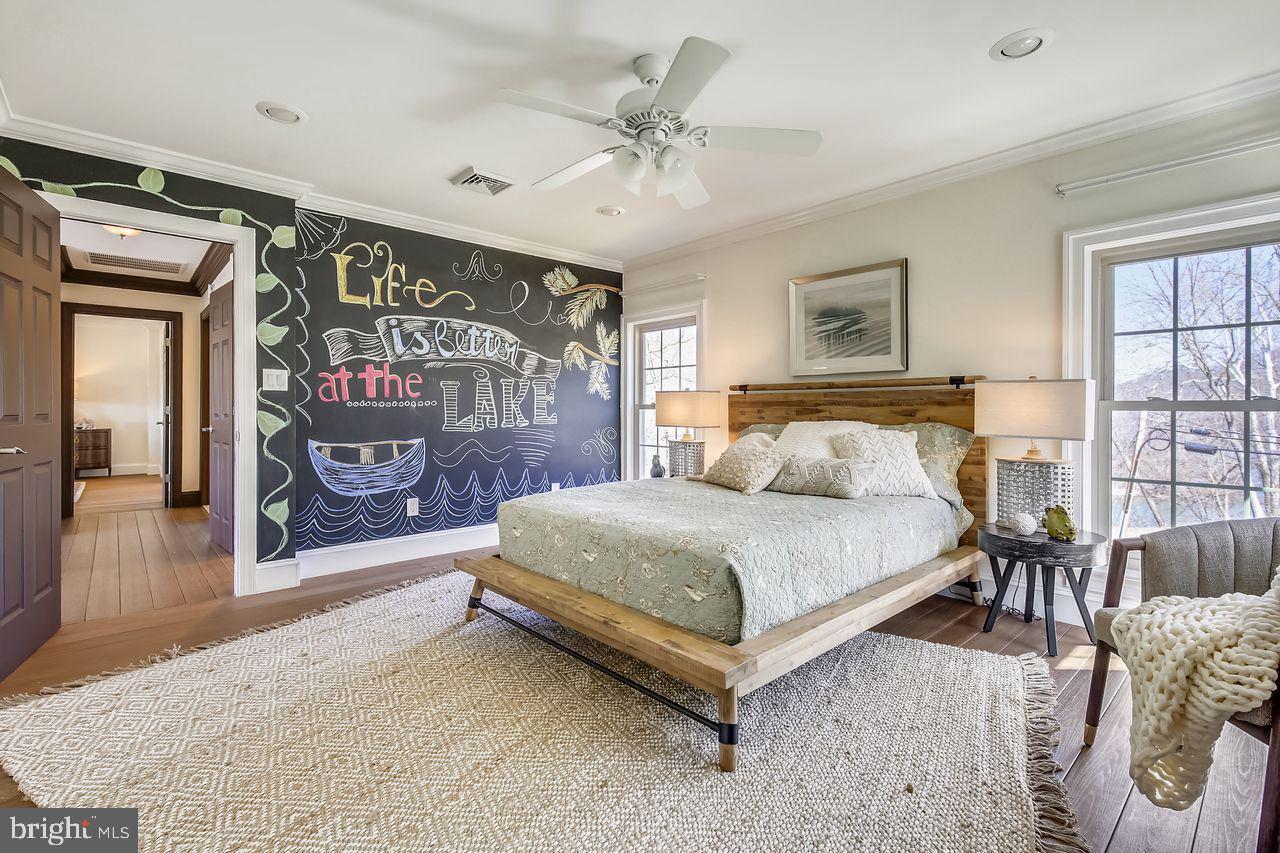 NIGHTINGALE - Residential Lease