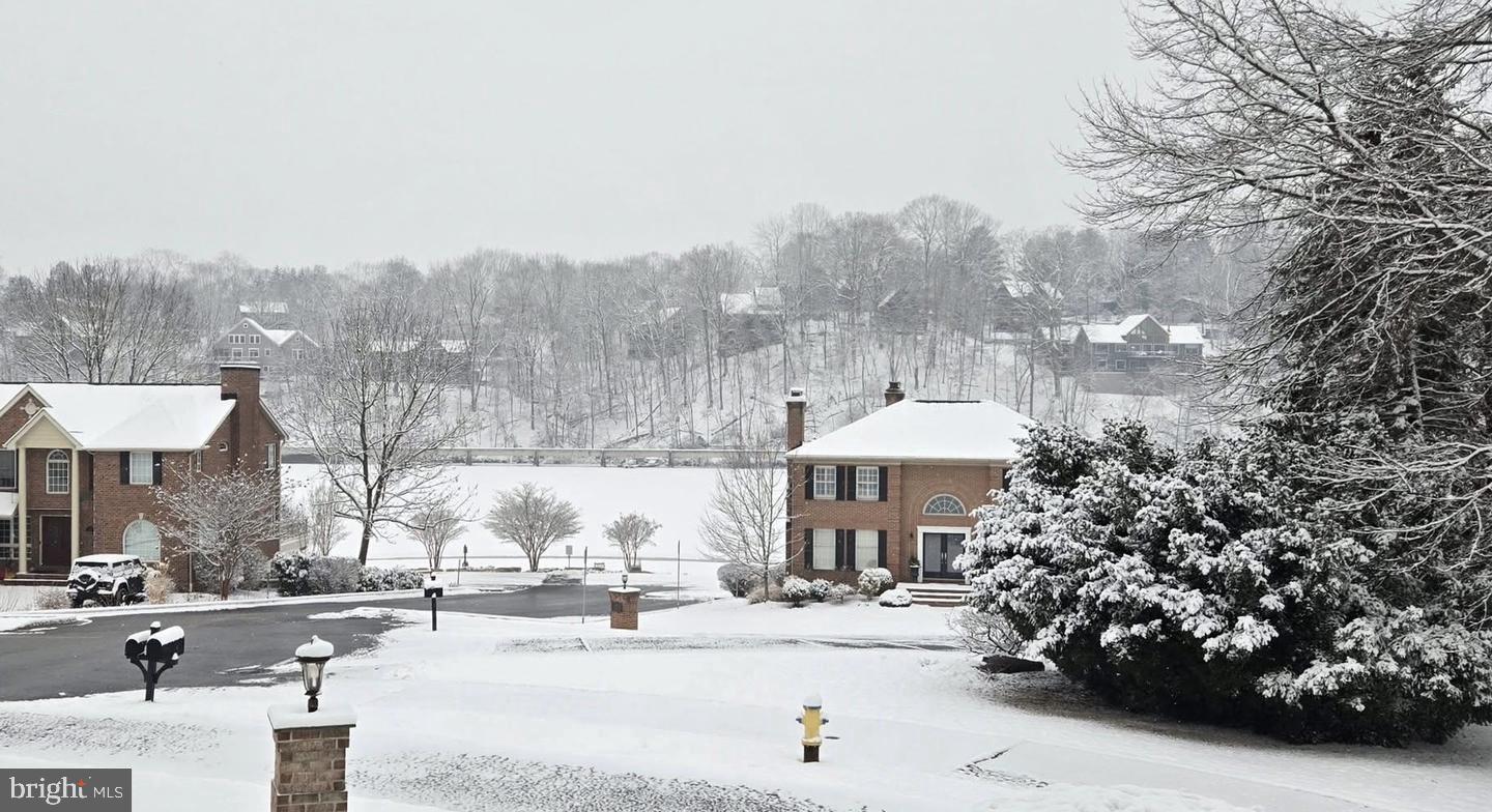 NIGHTINGALE - Residential Lease