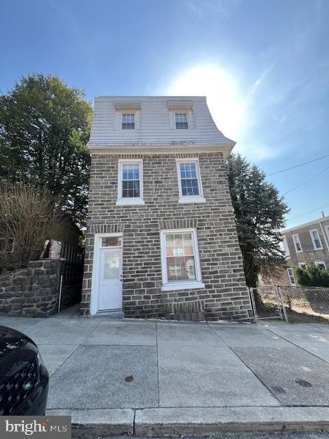 Exceptional Multi-Unit Investment Opportunity
Welcome to 316 W Salaignac St, a prime investment property located in the heart of Philadelphia’s vibrant Manayunk-Roxborough neighborhood. This beautifully maintained stone-front building offers four unique units, perfect for generating steady rental income or living in one while renting the others.
With Gross income of over $68,000 and net income of approximately $53,000 and over 6.5 cap rate this is an amazing opportunity.
The units feature hardwood flooring, contemporary kitchens with newer appliances, and ample natural light.
2 Two-Bedroom, One-Bath Units , Spacious and bright, offering comfortable layouts with modern finishes.
1 One-Bedroom, One-Bath Unit, with an inviting living space and updated kitchen.
1 Studio Apartment: A cozy and efficient space, perfect for urban living.
In the back you’ll find a Two-Car Parking that are rented for extra income. Rarely available in this neighborhood, providing convenience for tenants.
On-Site Laundry: Three washers and three dryers are available for tenant use, adding extra appeal and ease.
Located within walking distance to Main Street Manayunk, tenants can enjoy trendy dining, boutique shopping, and scenic trails along the Schuylkill River. Convenient access to public transit and major highways makes commuting to Center City Philadelphia and beyond a breeze.
Whether you’re a seasoned investor or looking to enter the rental market, 316 W Salaignac St is the great investment for you.
Can be sold as a package deal with 136 Chestnut St Philadelphia Pa 19106