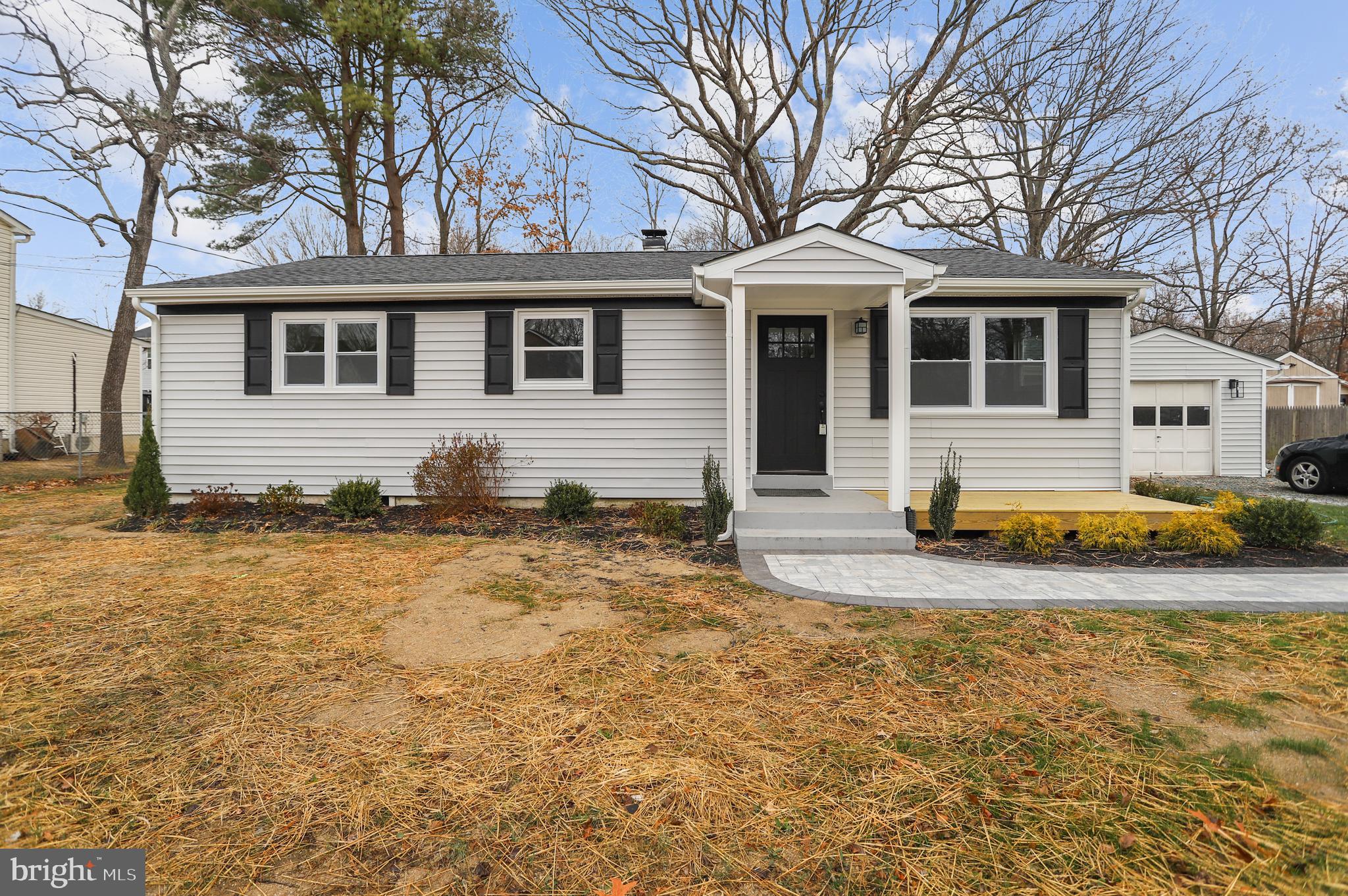 AVALON SHORES - Residential