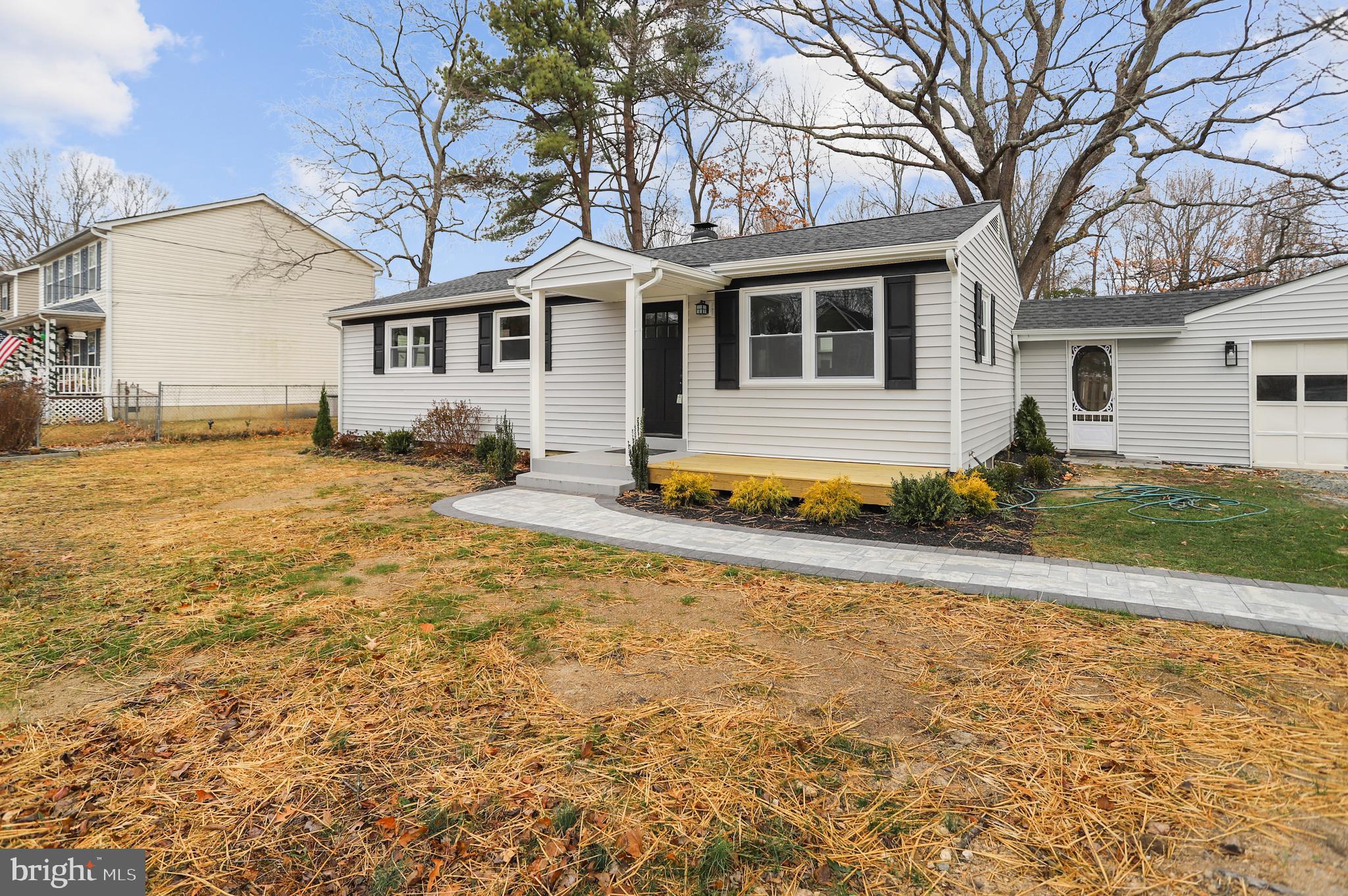 AVALON SHORES - Residential