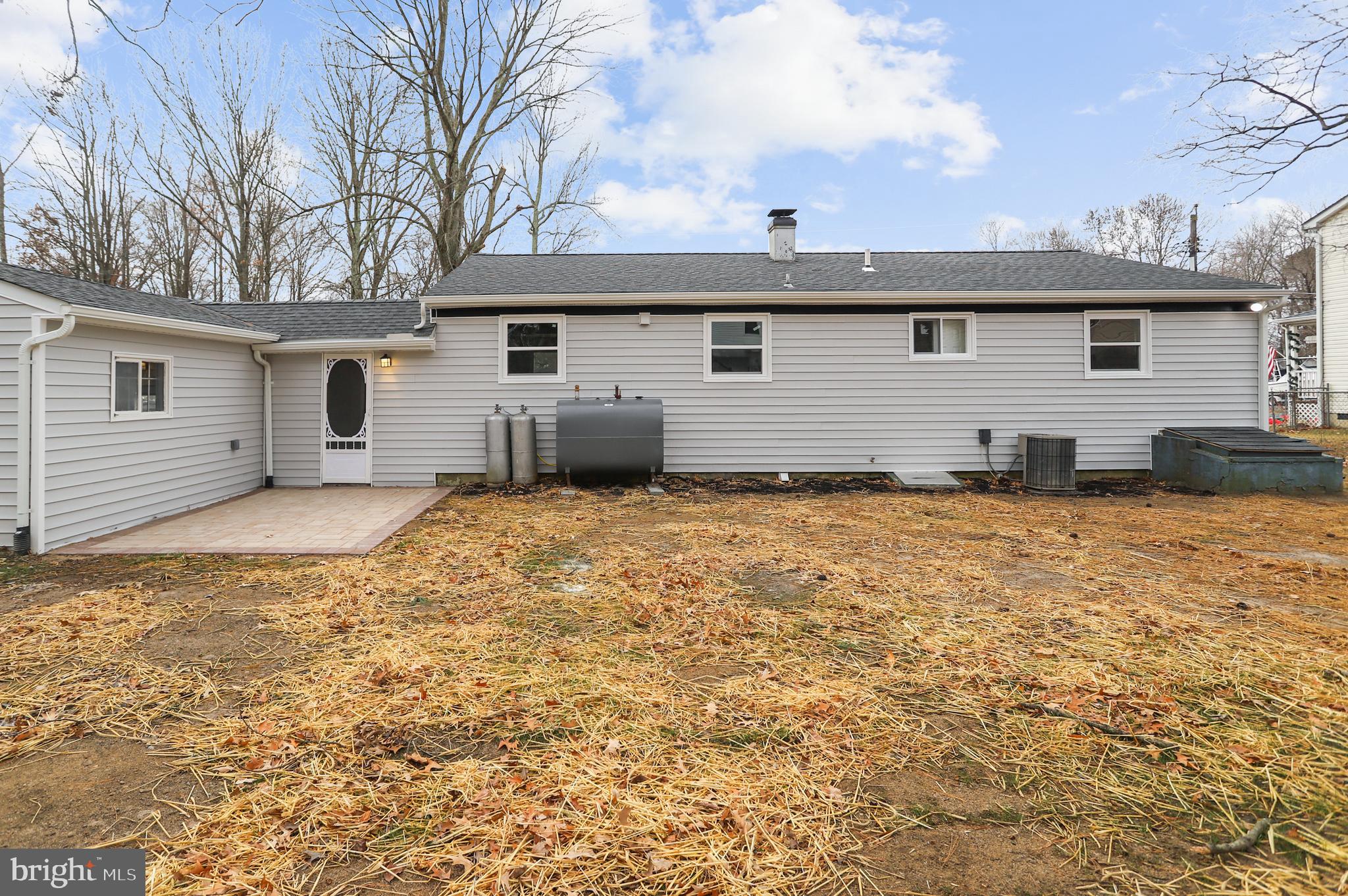 AVALON SHORES - Residential