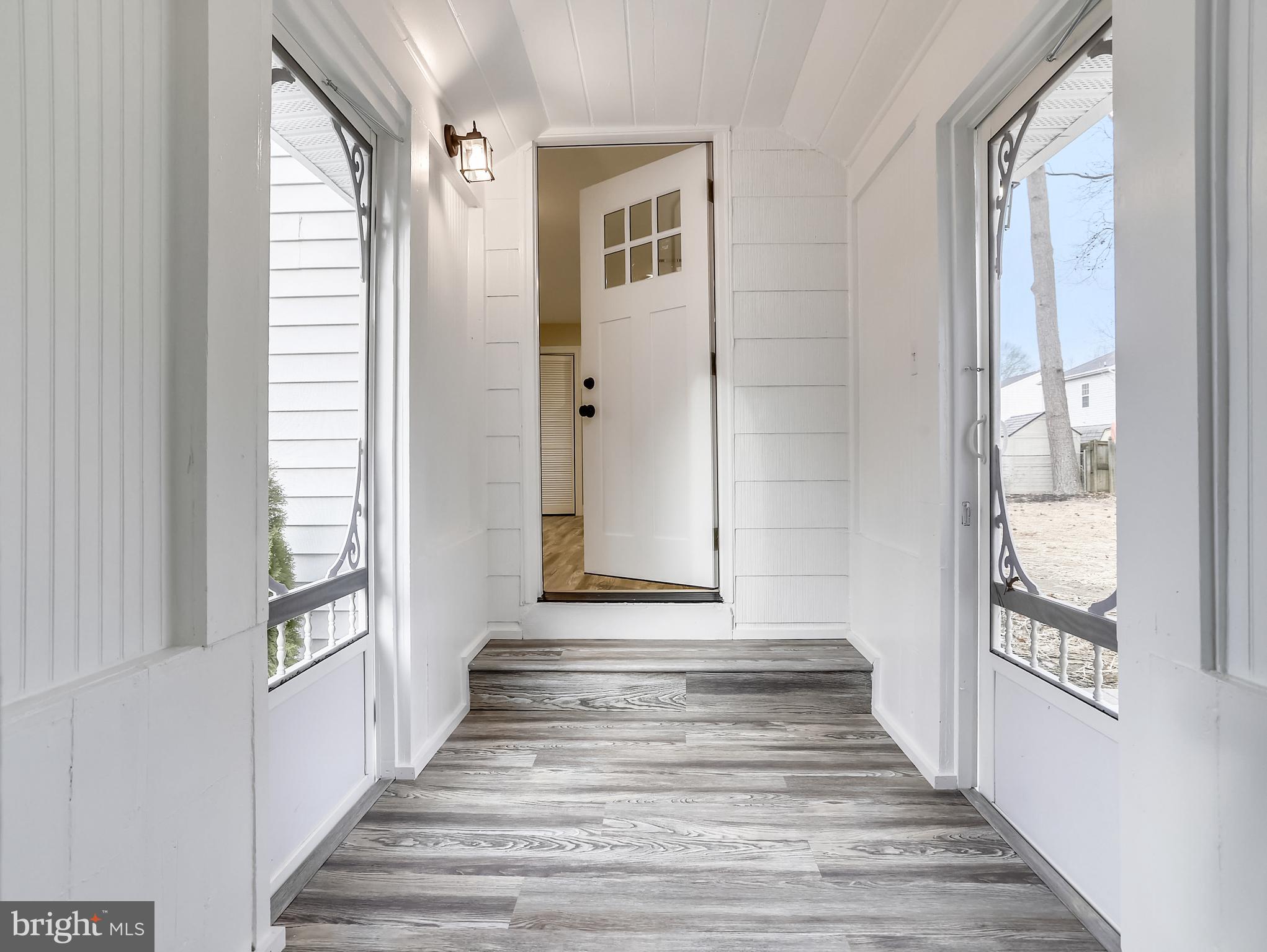 AVALON SHORES - Residential