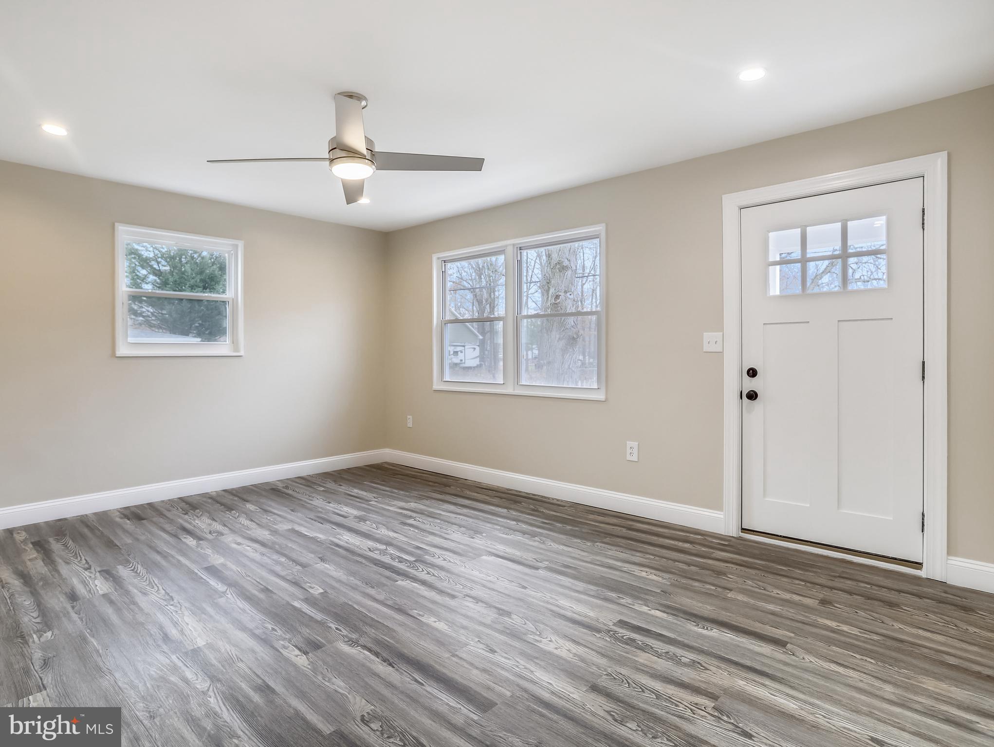 AVALON SHORES - Residential