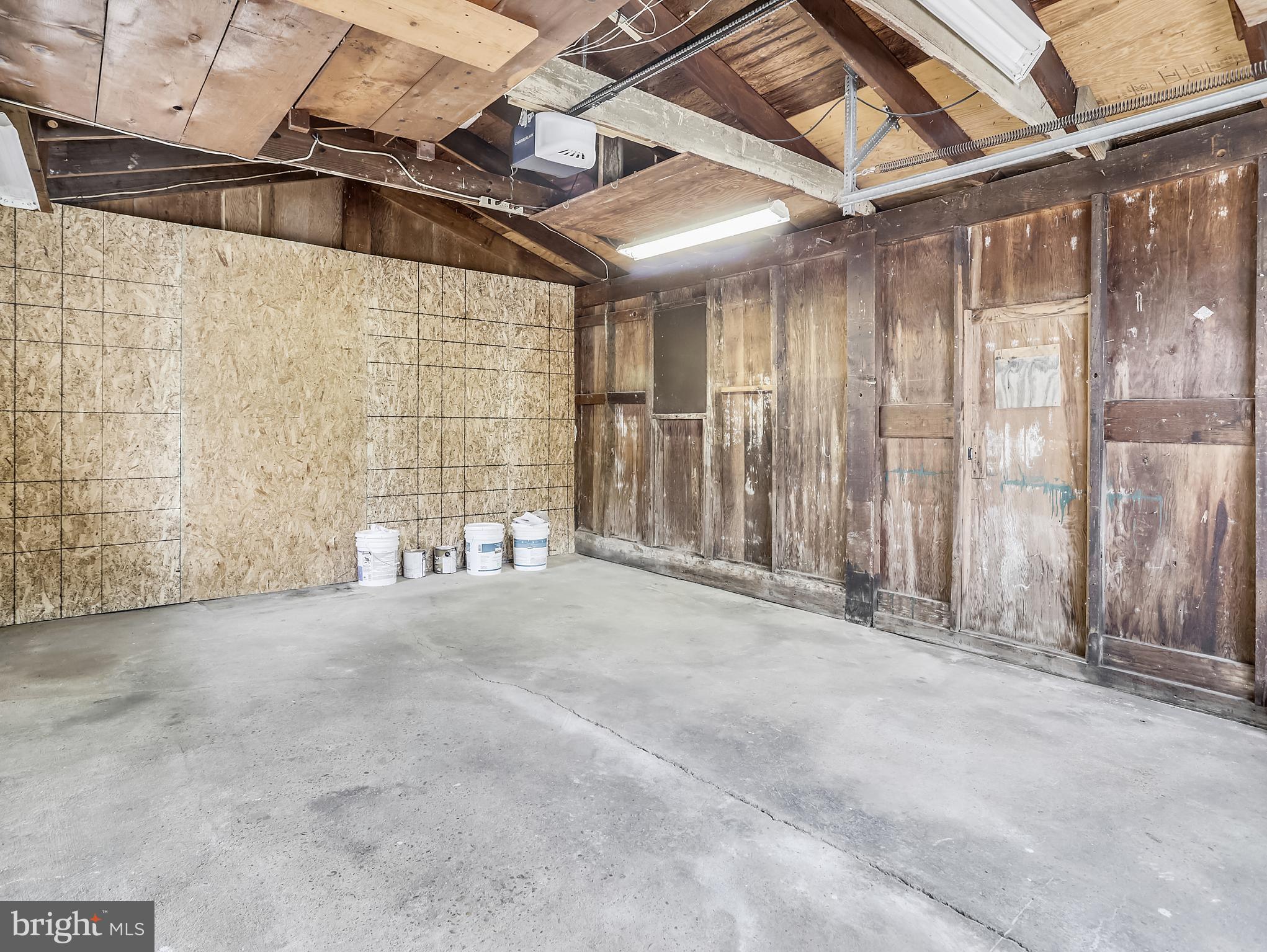 AVALON SHORES - Residential