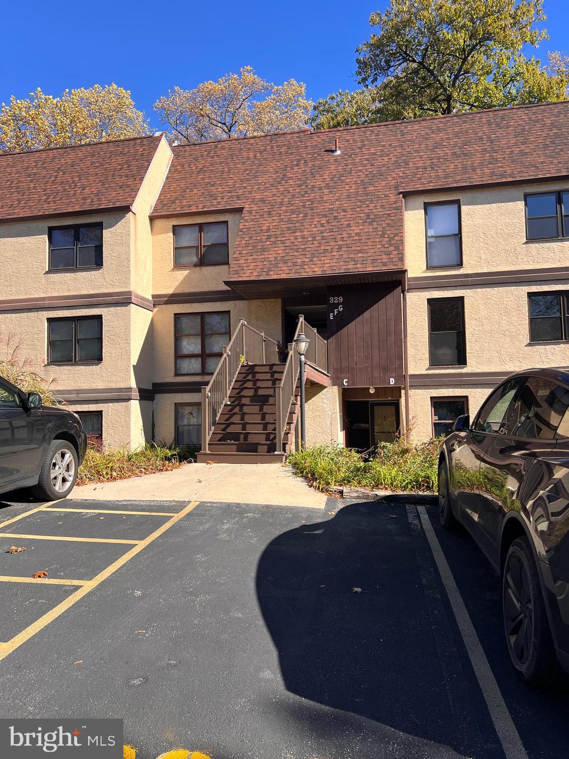 GREEN TREE RUN - Residential Lease