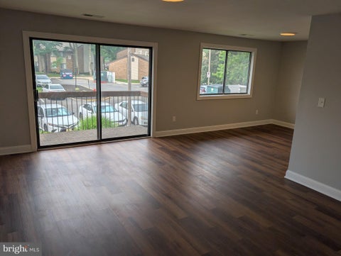 Condo For Sale - 115 E Kings Highway #218<br/> Burlington County, MAPLE SHADE, NJ 08052
