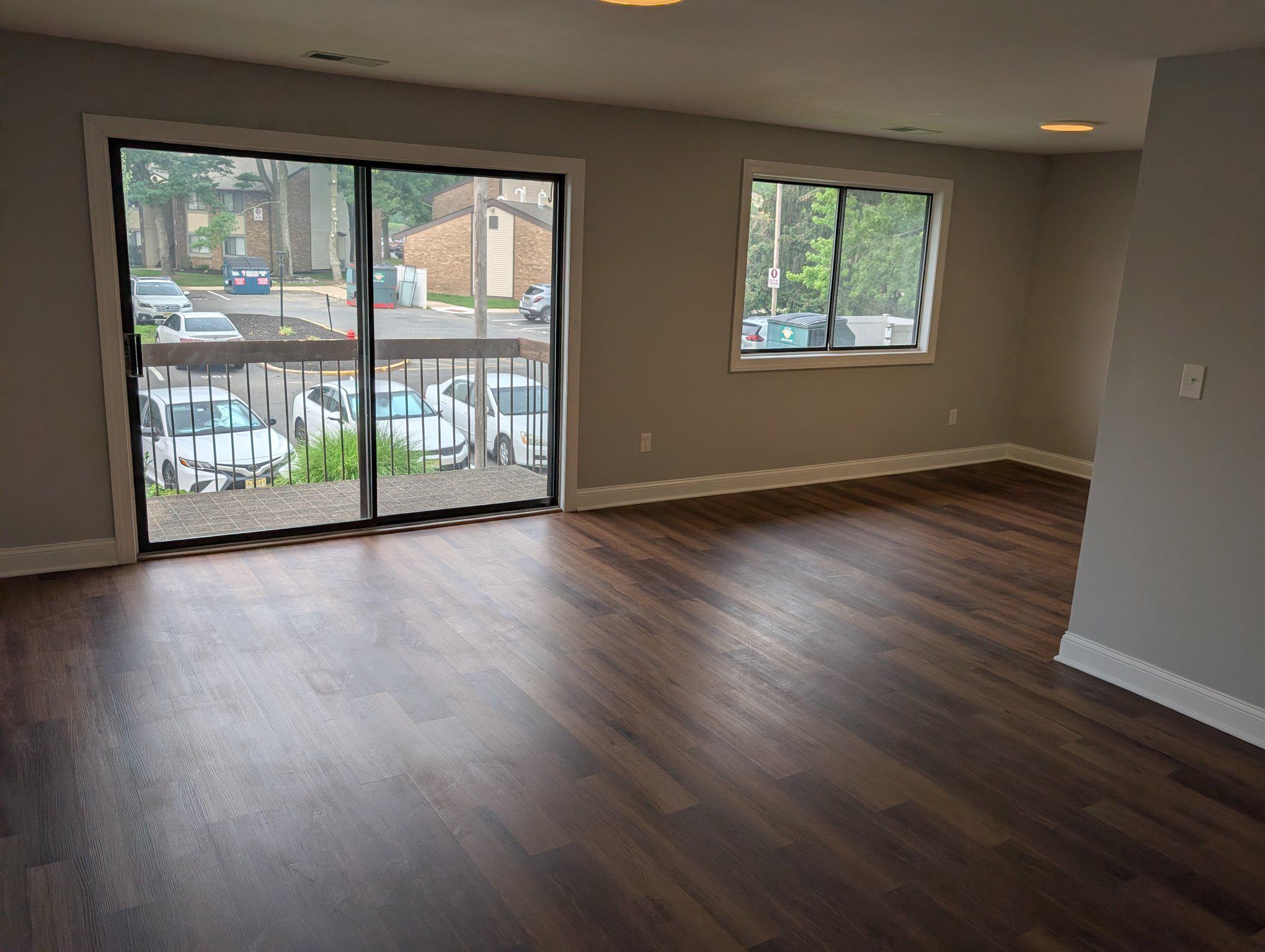 115 E KINGS HIGHWAY 218