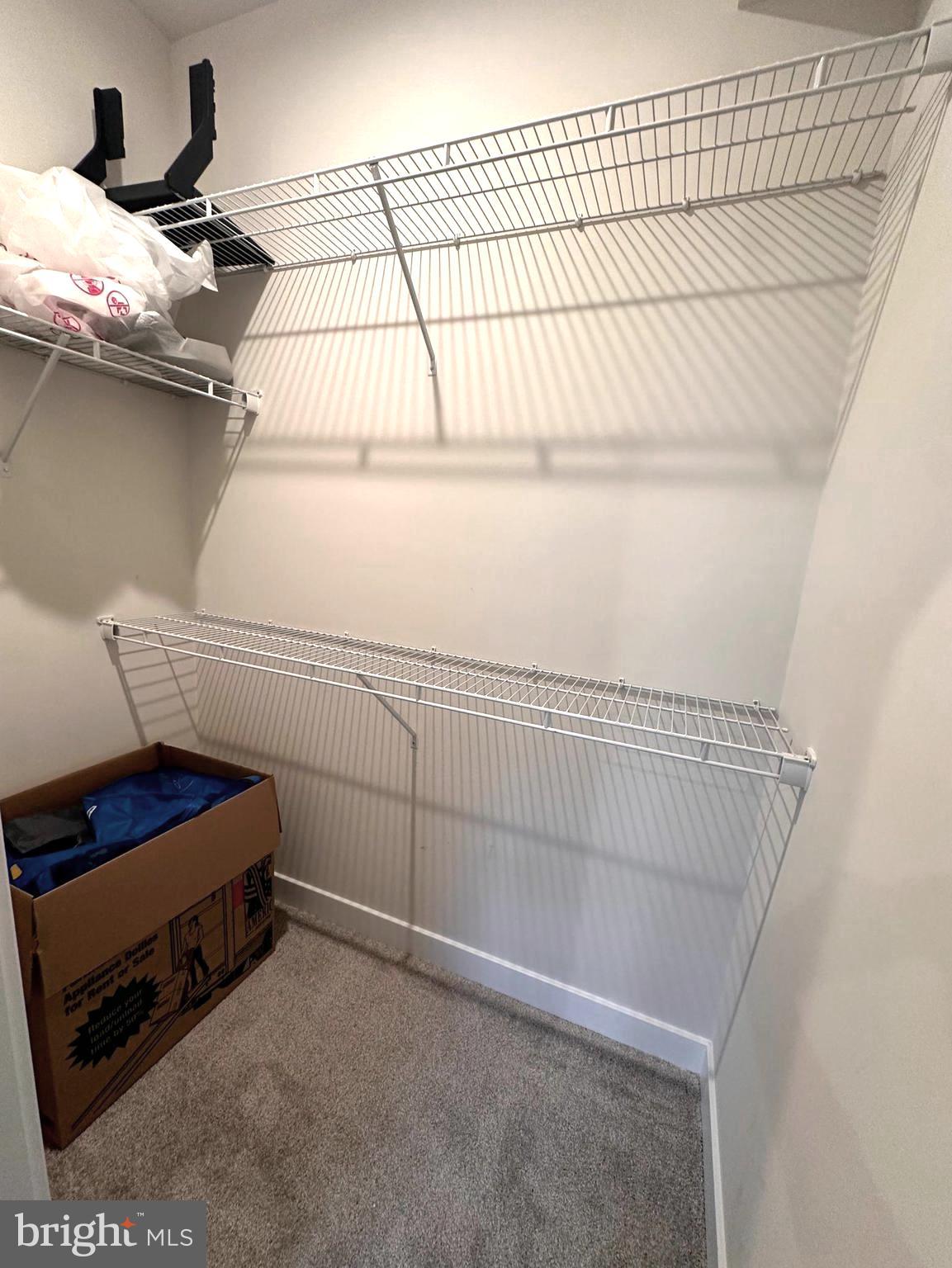 MONTGOMERY VILLAGE - Residential Lease