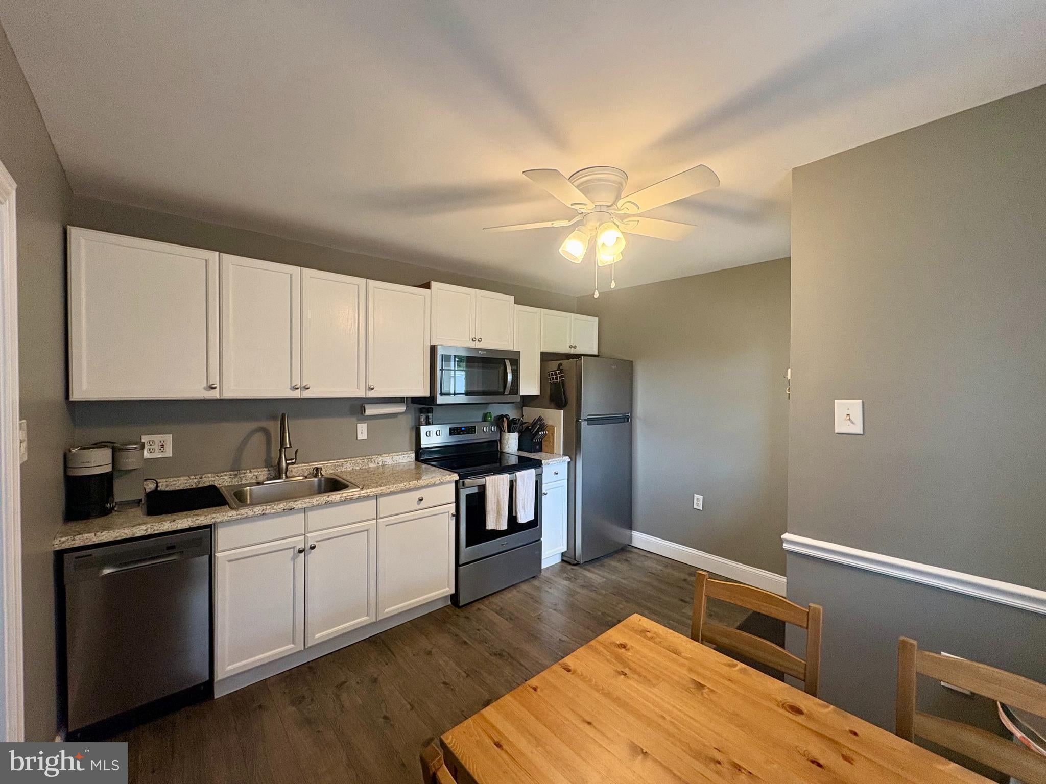 1203 CLAYTON