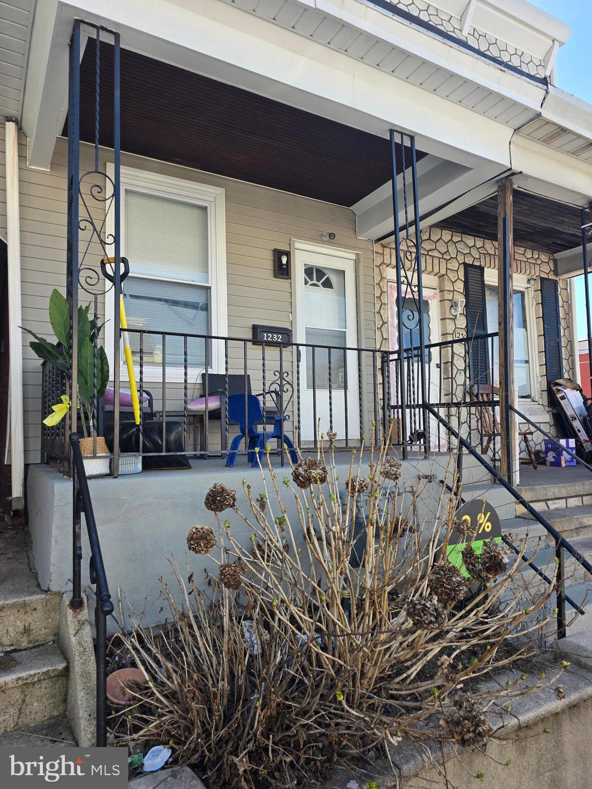 1232 GREENWICH STREET