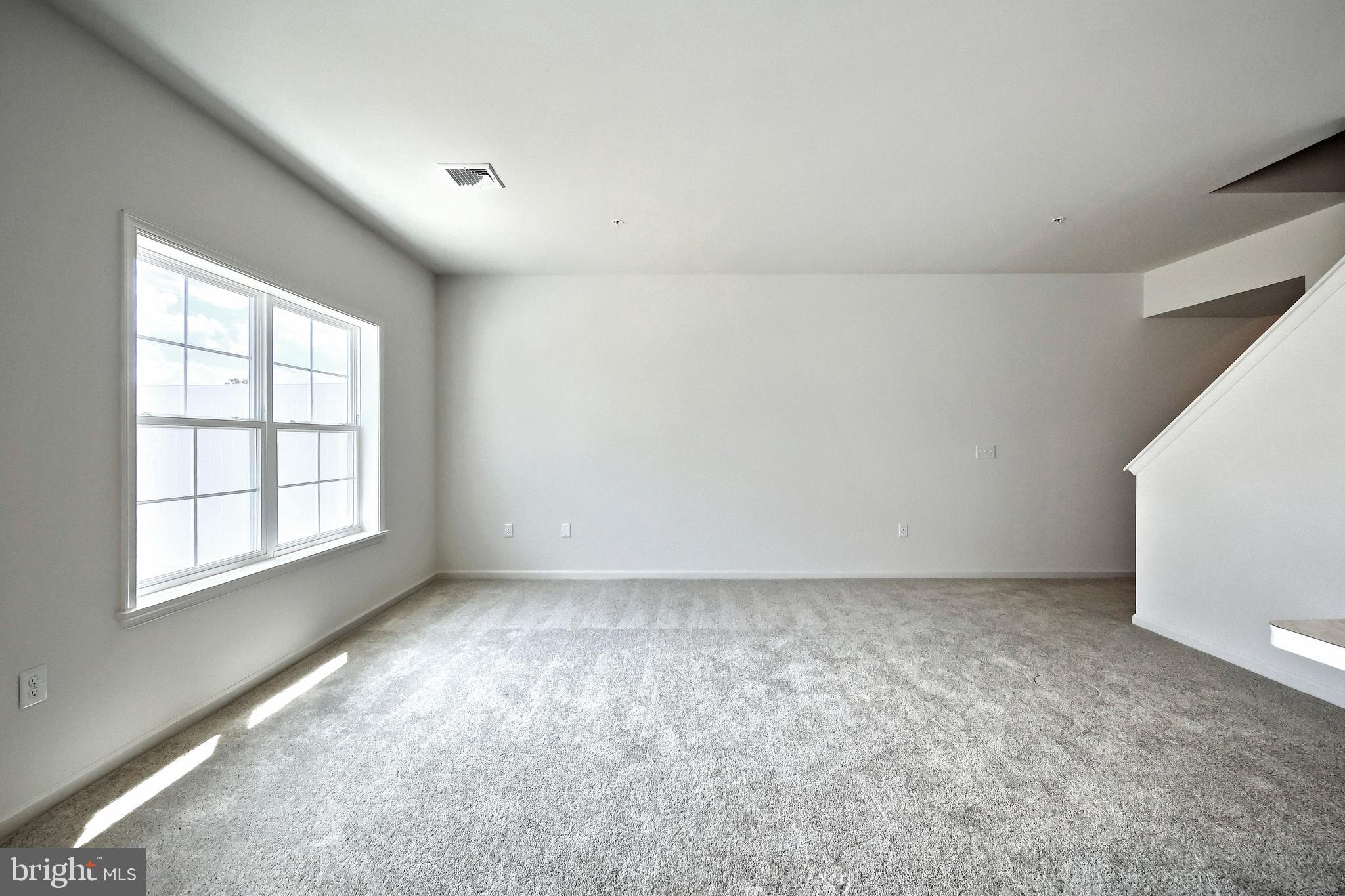 THE TOWNES AT BRIAR CREEK - Residential