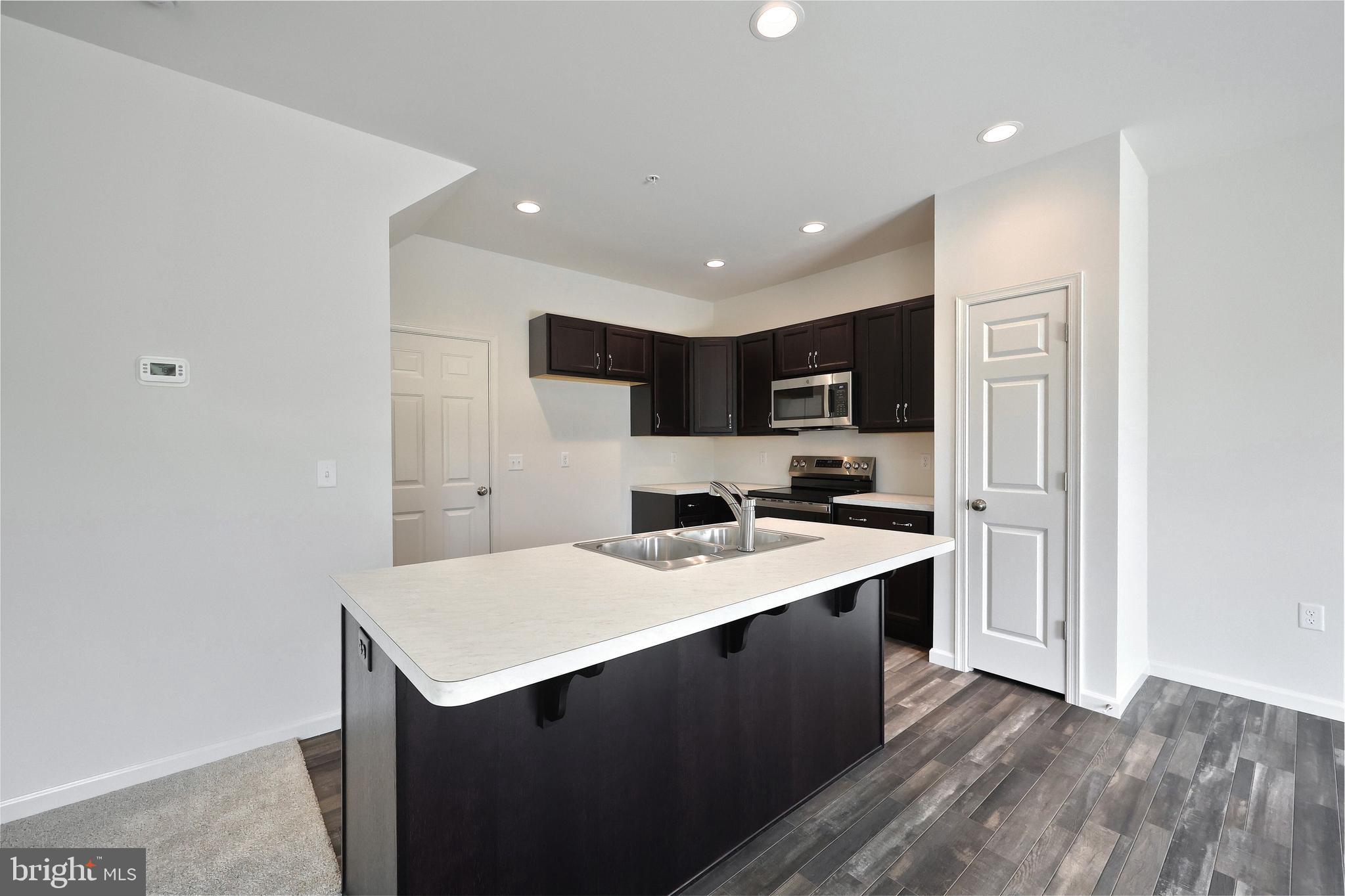 7859 BRIARWOOD DRIVE