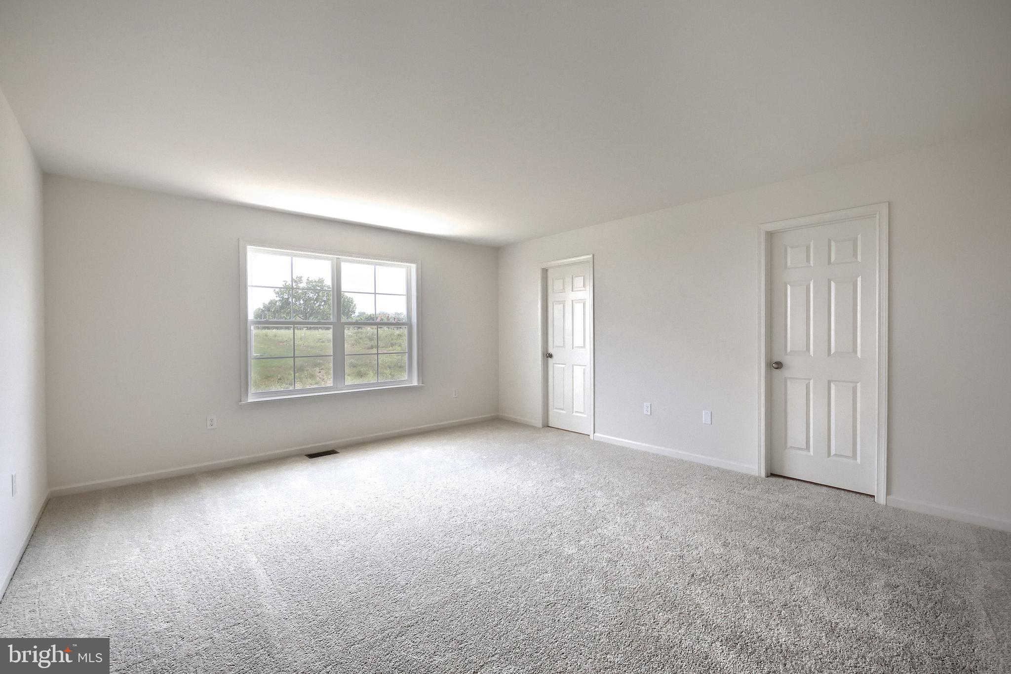 THE TOWNES AT BRIAR CREEK - Residential