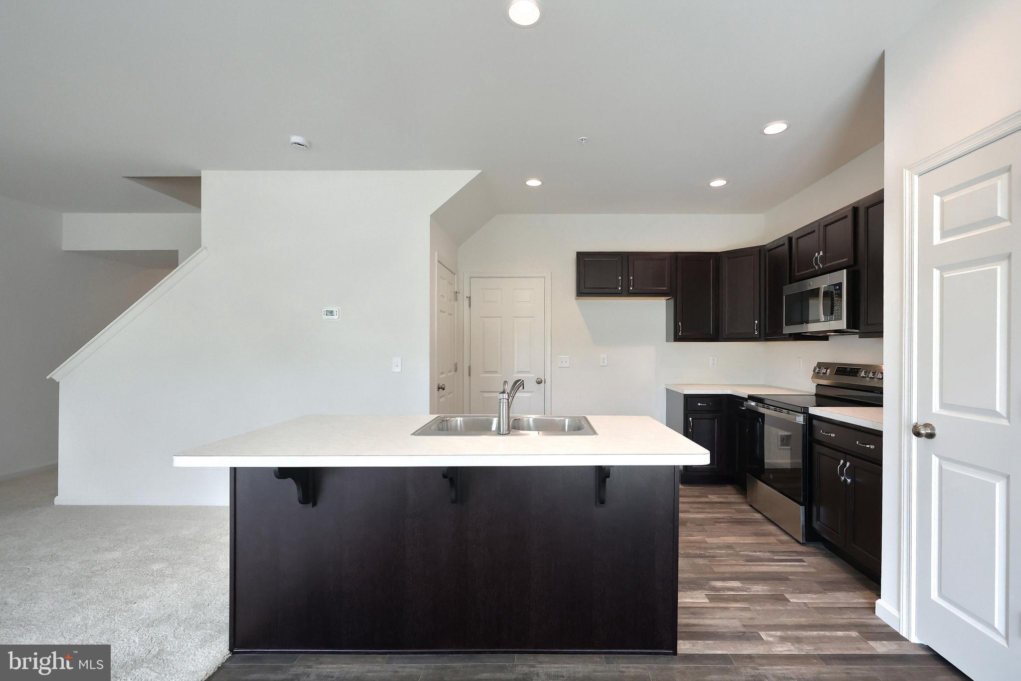 7859 BRIARWOOD DRIVE