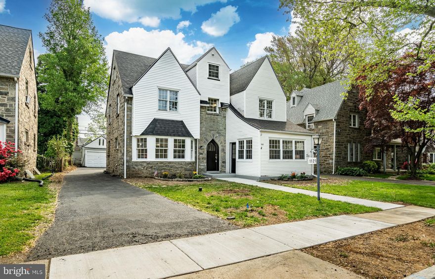 Stunning Newly Renovated 4-Bedroom Home in Drexel Hill Discover modern elegance in this fully renovated 4-bedroom, 2.5-bathroom home, boasting 2,322 sq ft of beautifully designed living space in the heart of Drexel Hill. This move-in-ready gem combines contemporary upgrades with classic charm, perfect for families seeking comfort and convenience.
Key Features:
Brand-new kitchen featuring sleek quartz countertops, stainless steel appliances, new cabinetry, and stylish tile flooring
State-of-the-art heating and cooling with a new furnace, forced air heating system, and brand-new mini-split AC units for year-round comfort
Spacious open-concept living and dining areas with abundant natural light and refinished hardwood floors
4 well-appointed bedrooms, ideal for family, guests, or a home office
Expansive, private backyard perfect for relaxation or entertaining, complete with a well-maintained lawn
Detached garage and private driveway offering ample off-street parking
Finished Attic with full bath
Nestled in a vibrant Drexel Hill neighborhood, this home is just steps from schools, parks, and local shops, with easy access to public transit and major highways for a seamless commute to Philadelphia and beyond.
This meticulously updated home won’t last long! Schedule your private tour today and experience the perfect blend of modern luxury and suburban serenity.